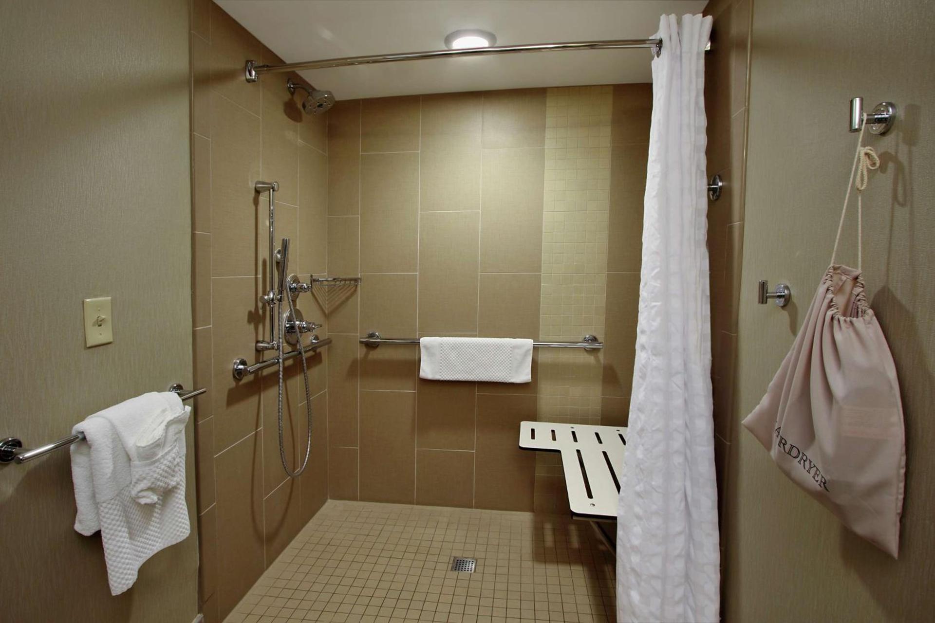 Doubletree by Hilton Newark photo 26