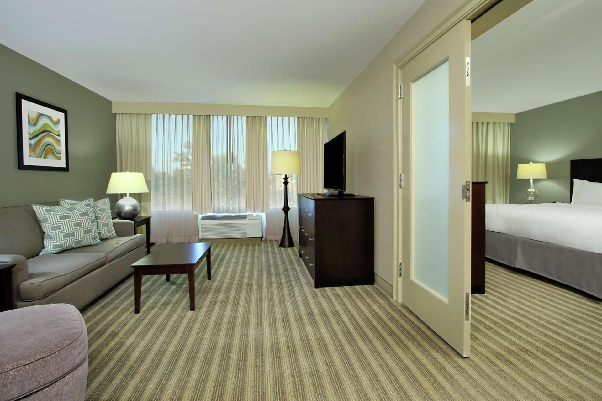 Doubletree by Hilton Newark photo 30