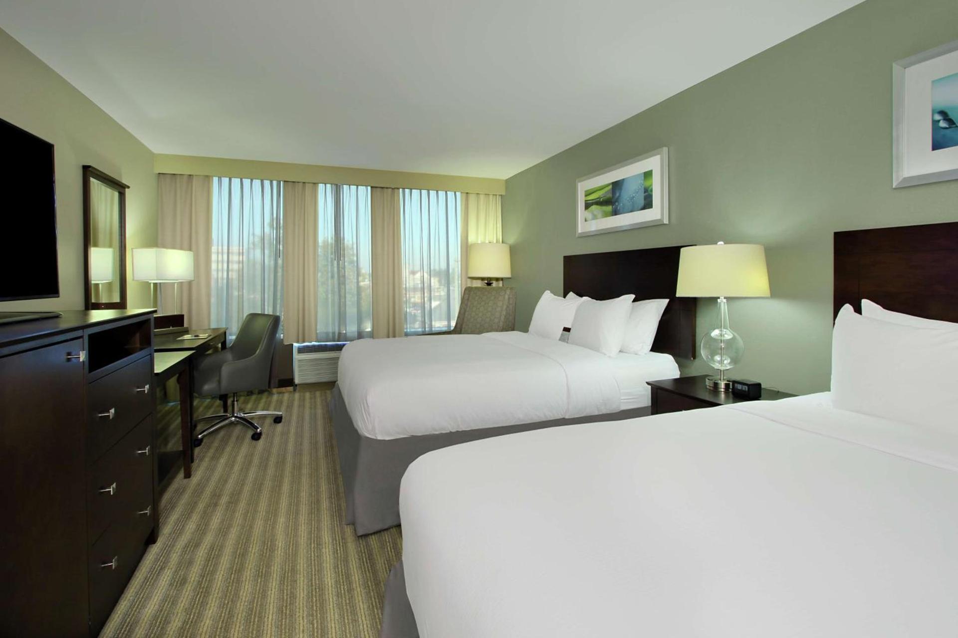 Doubletree by Hilton Newark photo 31