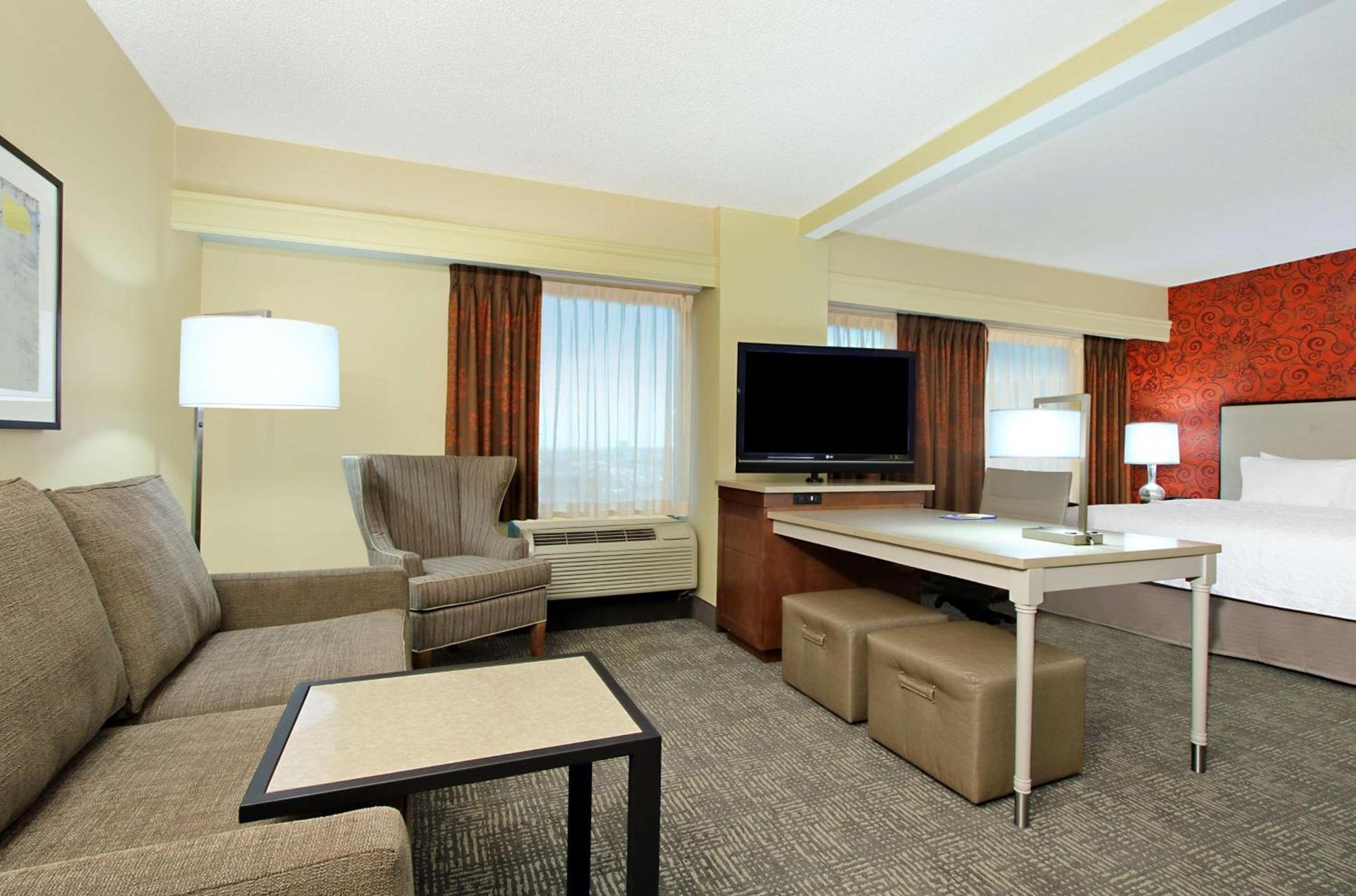 Hampton Inn & Suites Columbus-Downtown, Ohio photo 37