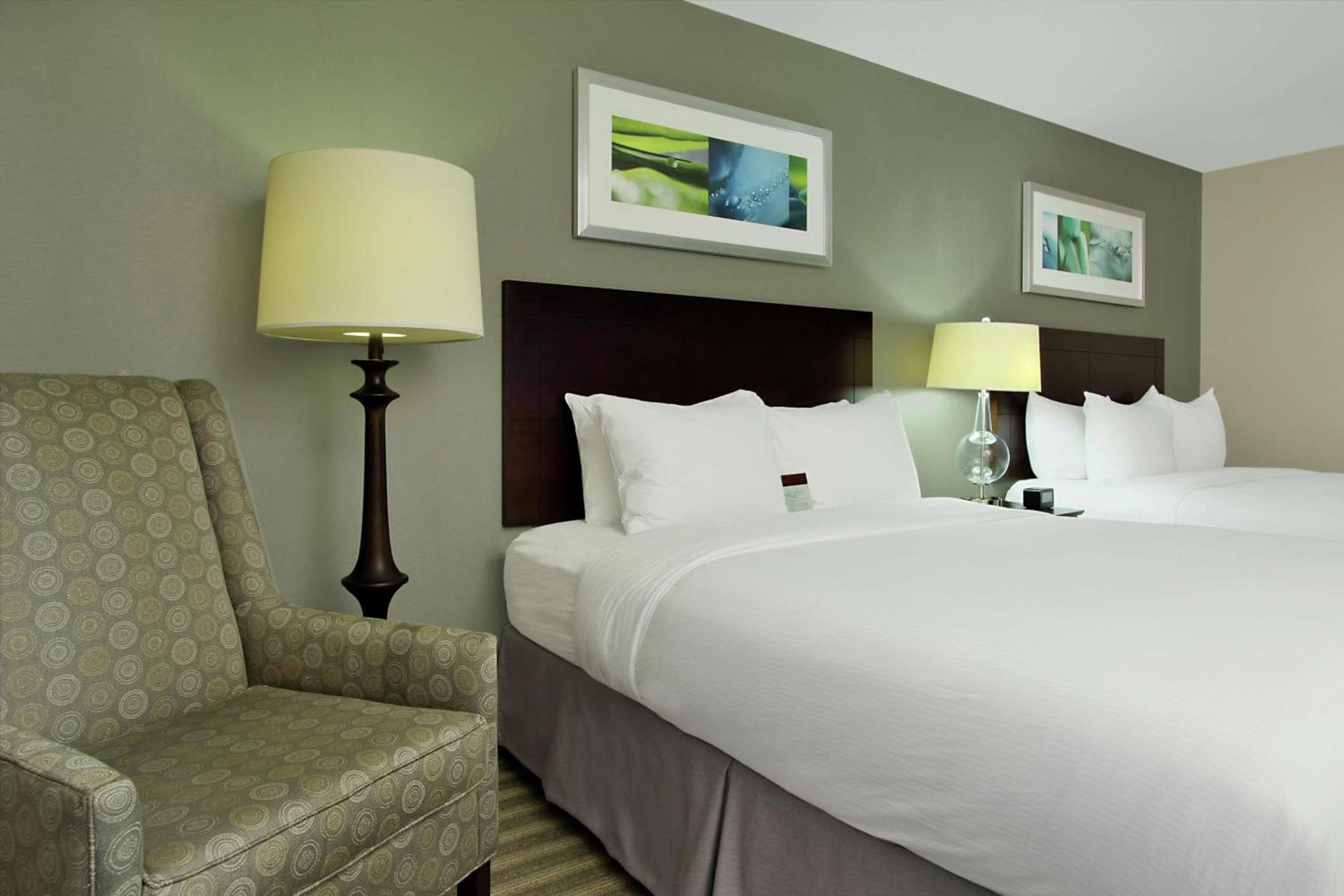 Doubletree by Hilton Newark photo 34