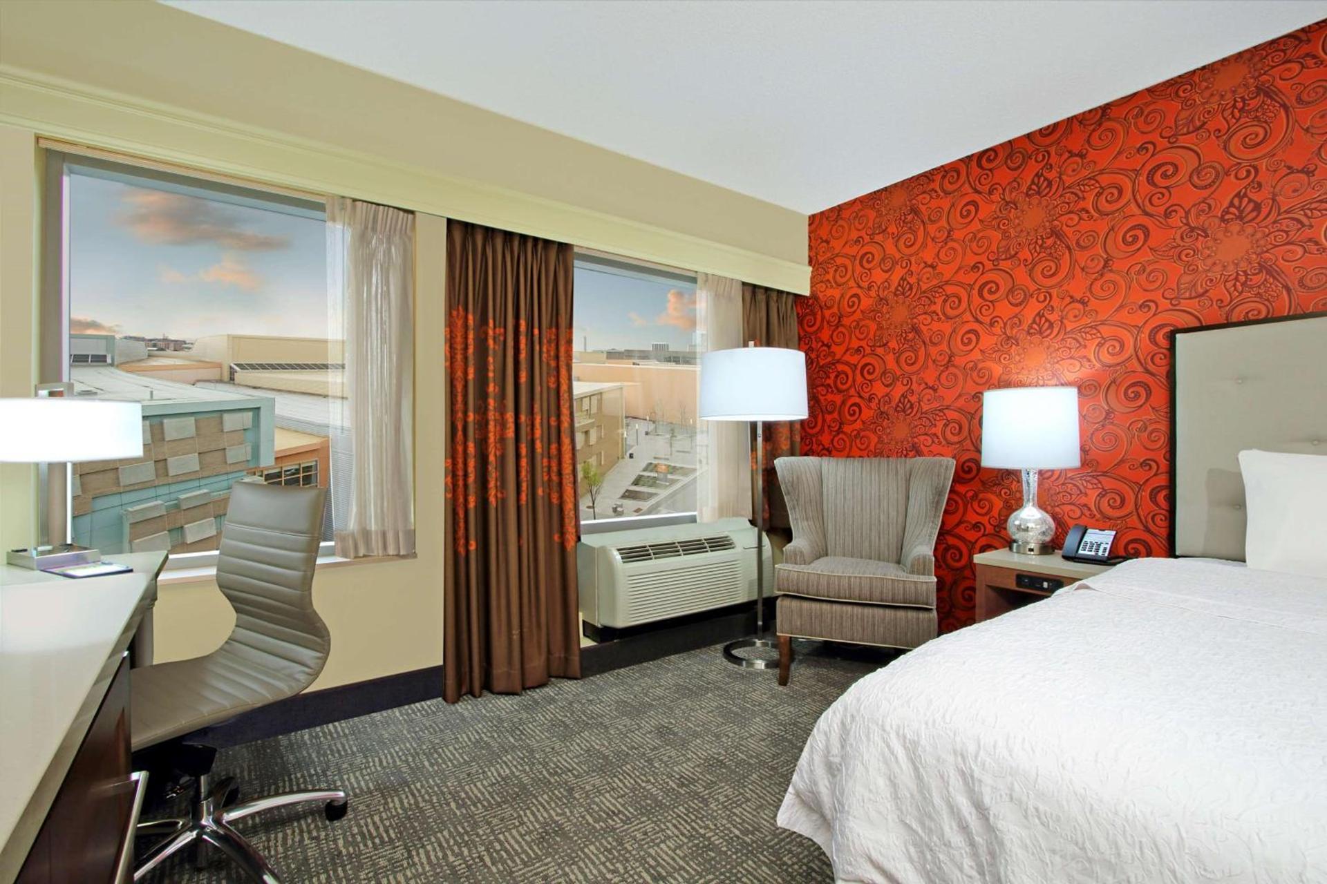 Hampton Inn & Suites Columbus-Downtown, Ohio photo 39