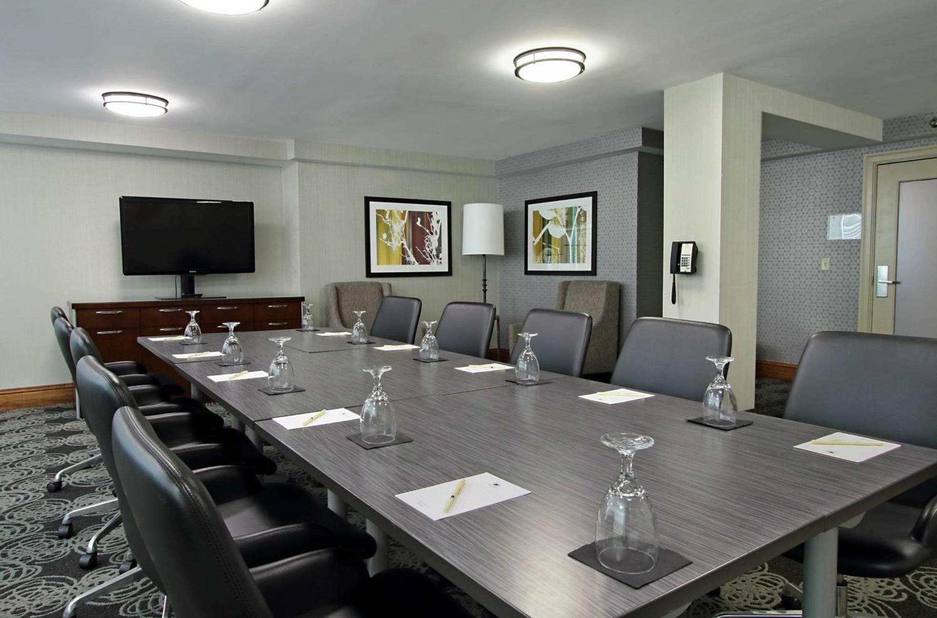 Doubletree by Hilton Newark photo 41