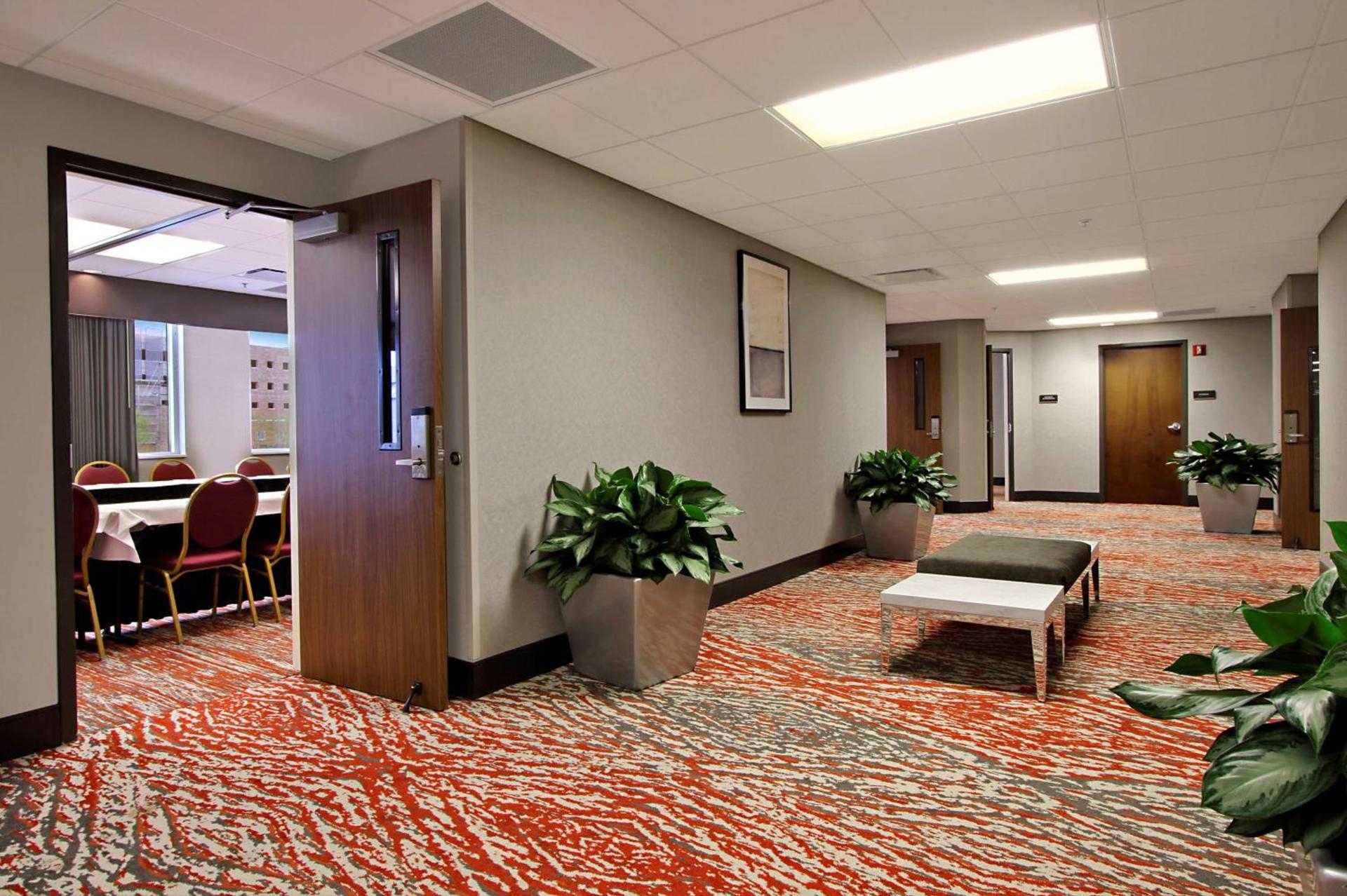 Hampton Inn & Suites Columbus-Downtown, Ohio photo 51