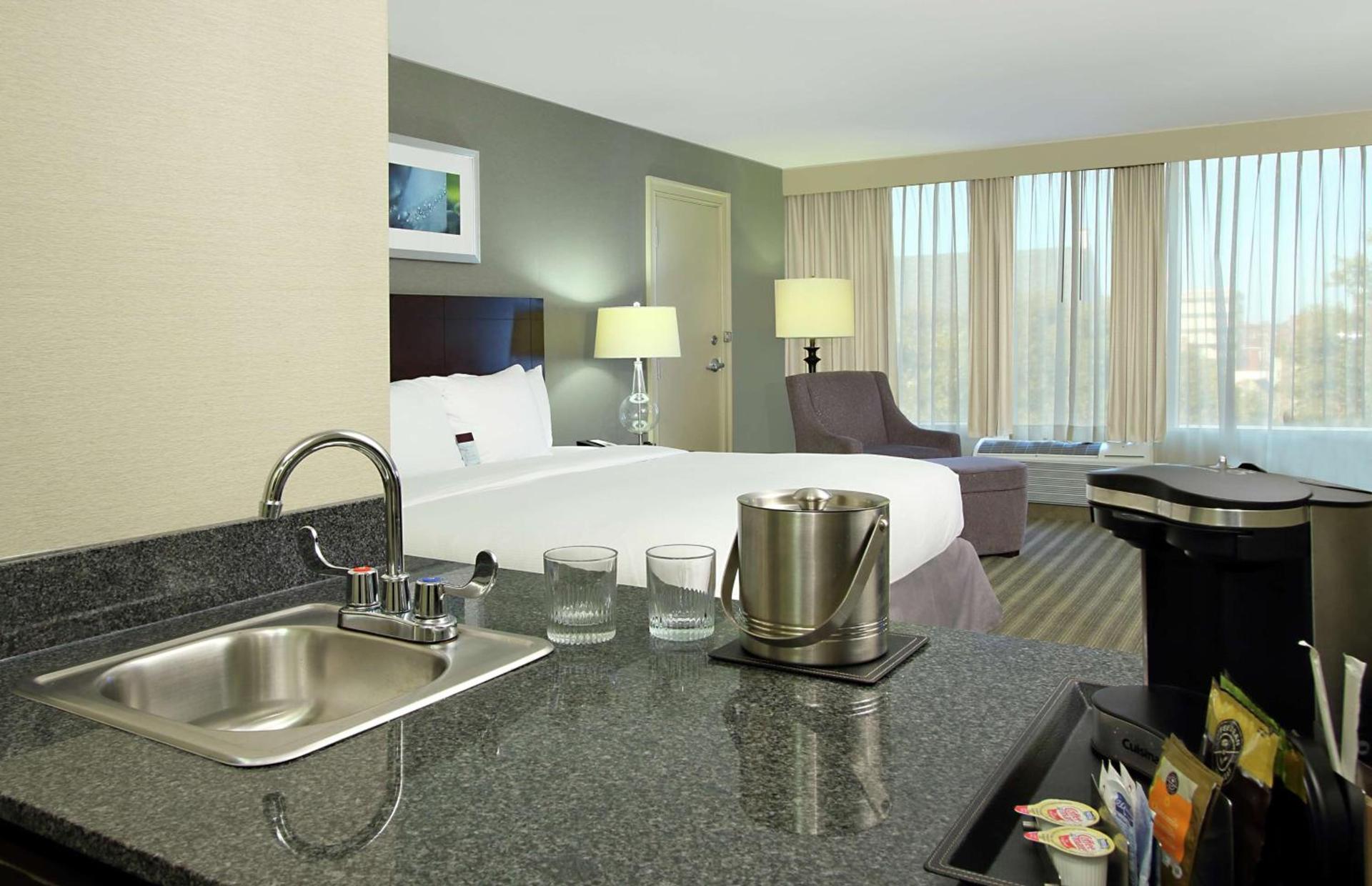 Doubletree by Hilton Newark photo 37