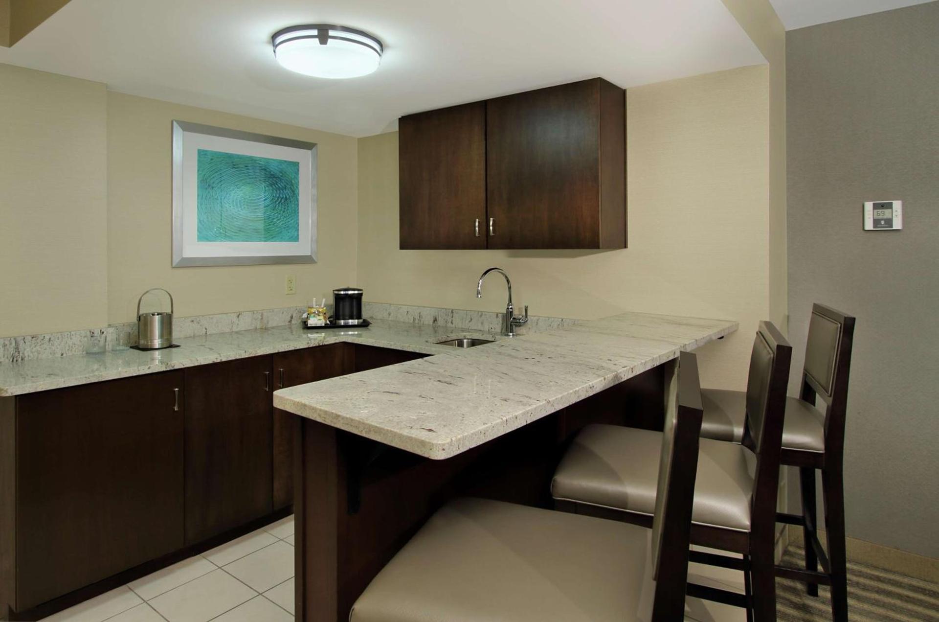 Doubletree by Hilton Newark photo 48