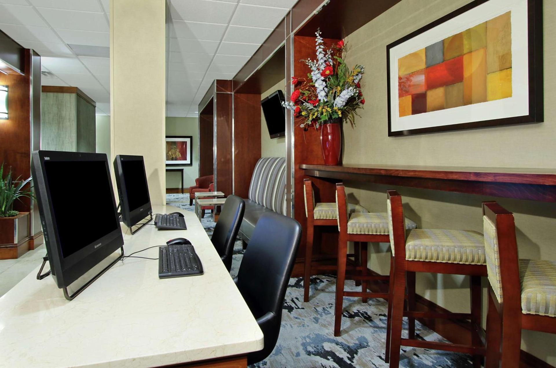Doubletree by Hilton Newark photo 50