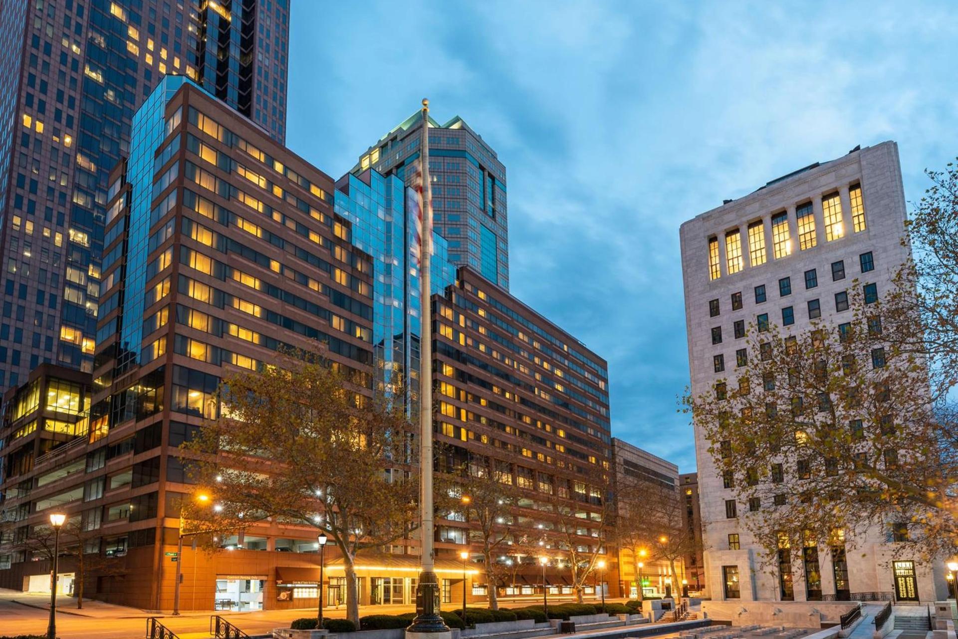 The Capital Suites Hotel photo 3