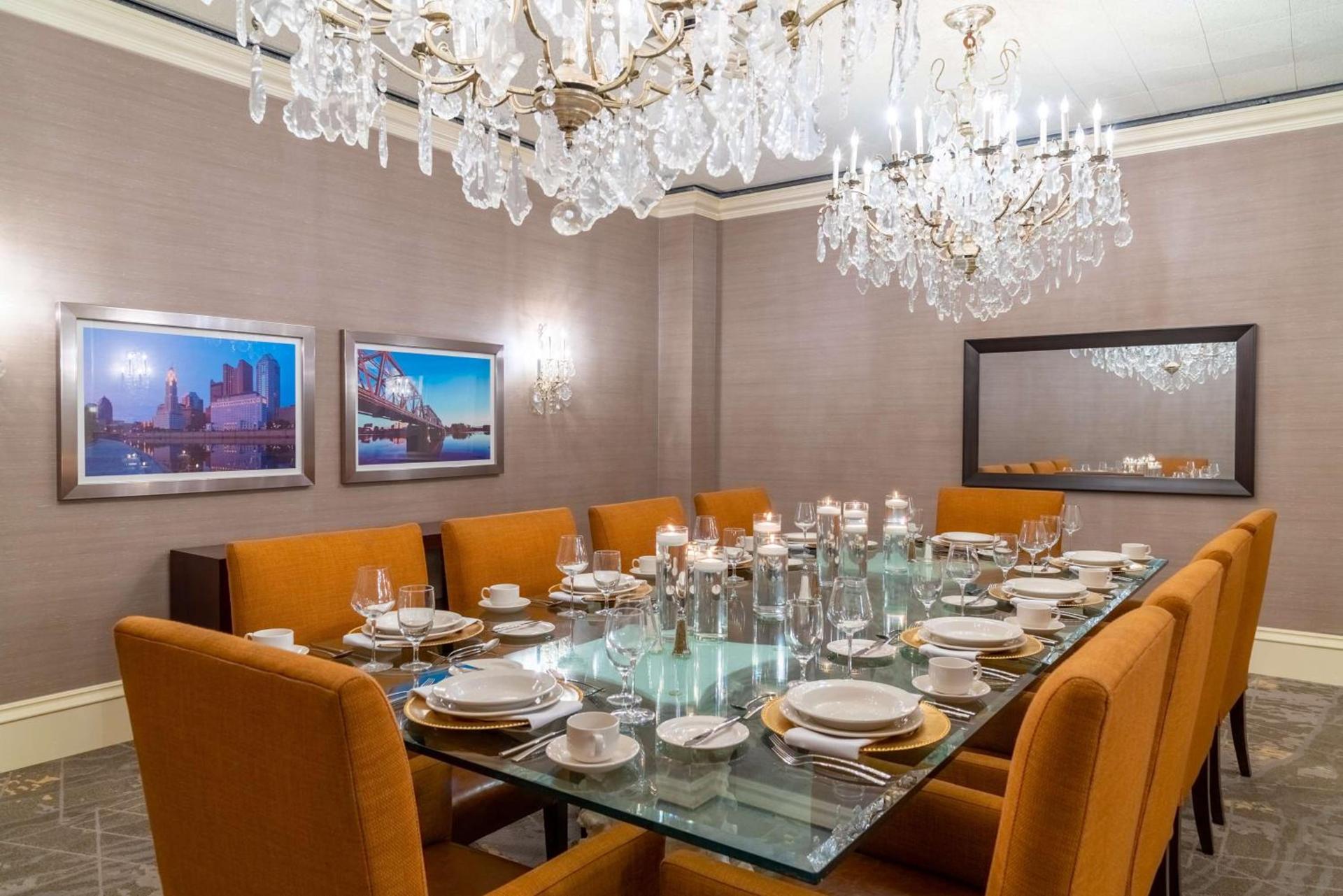 The Capital Suites Hotel photo 9