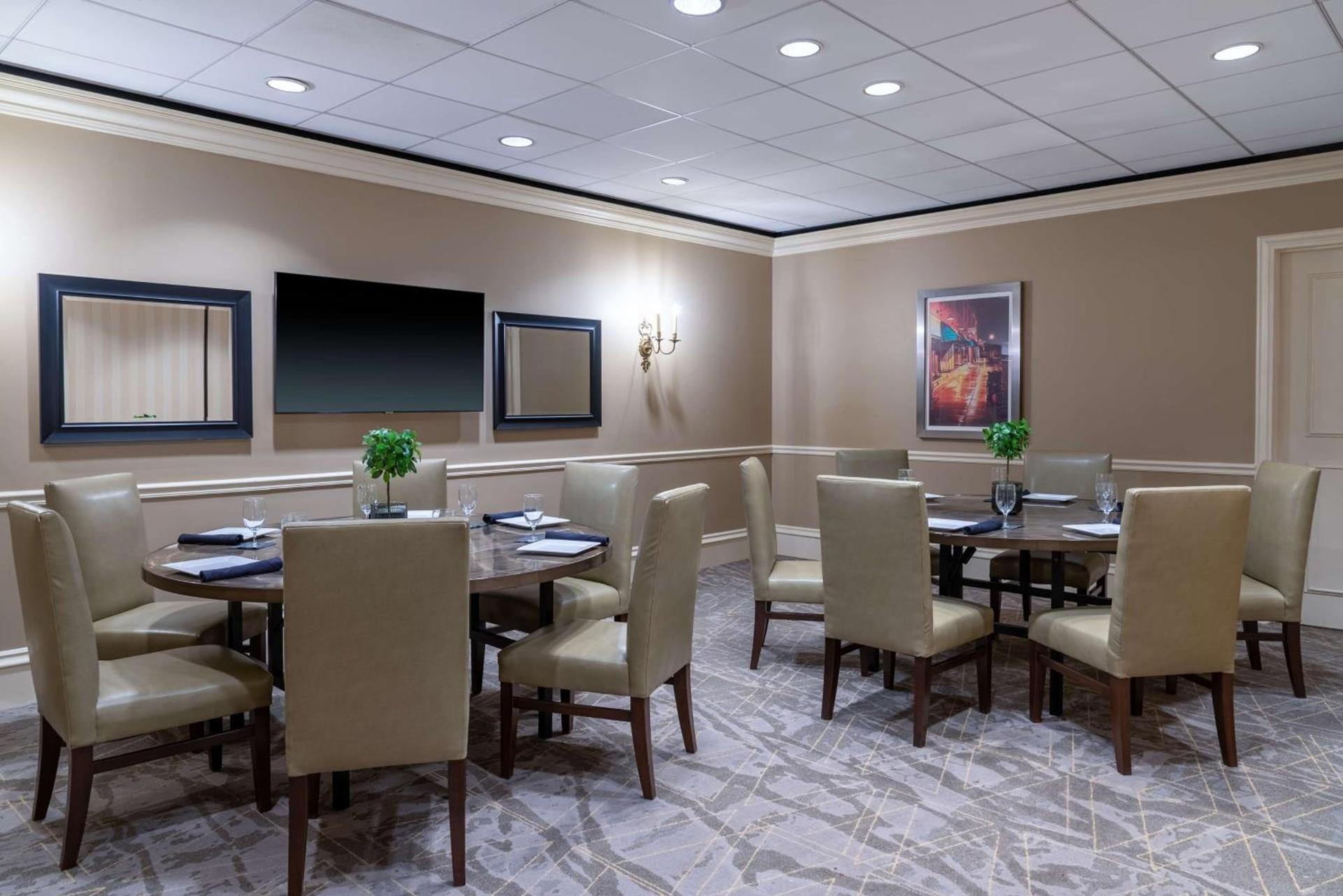 The Capital Suites Hotel photo 11