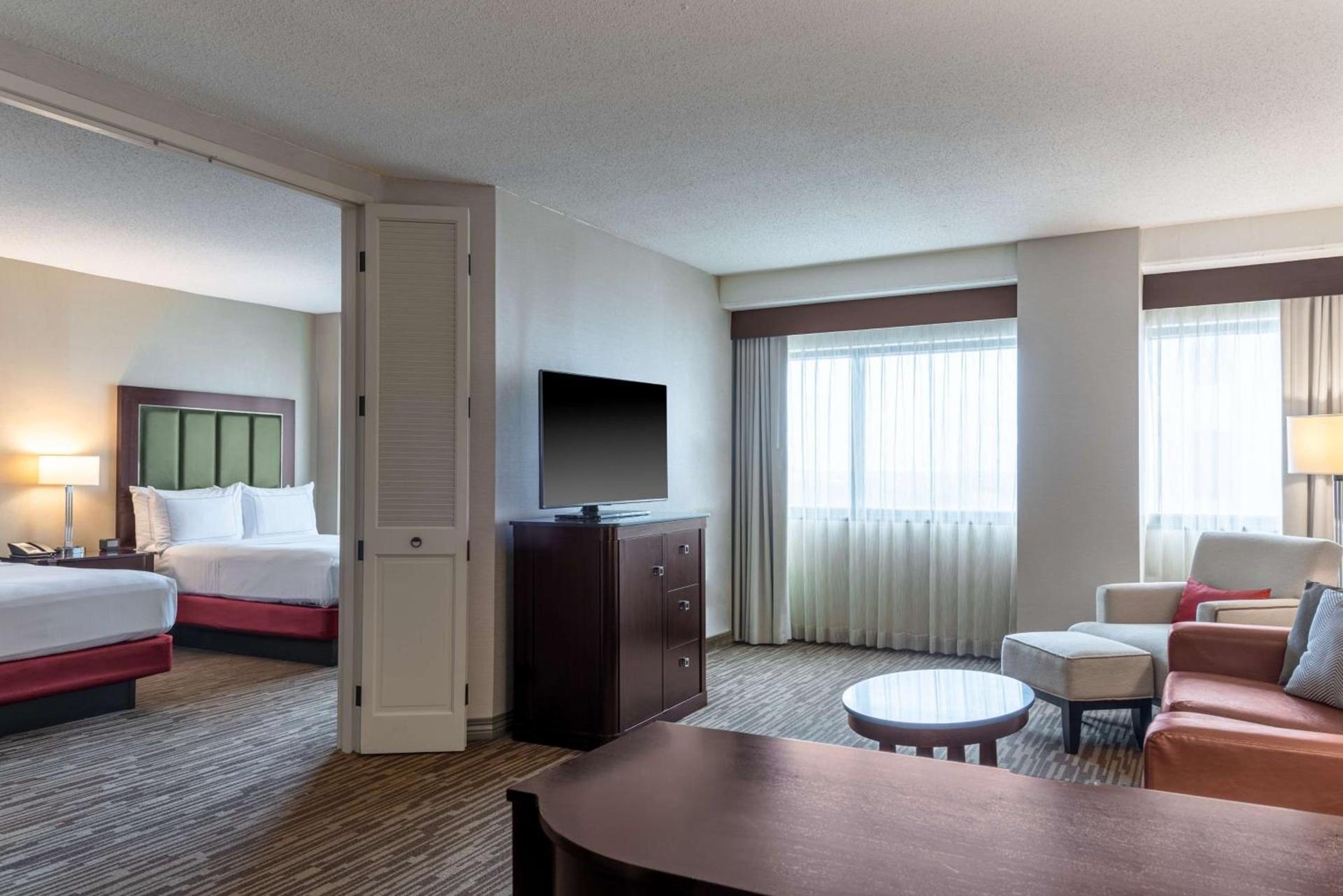 The Capital Suites Hotel photo 31