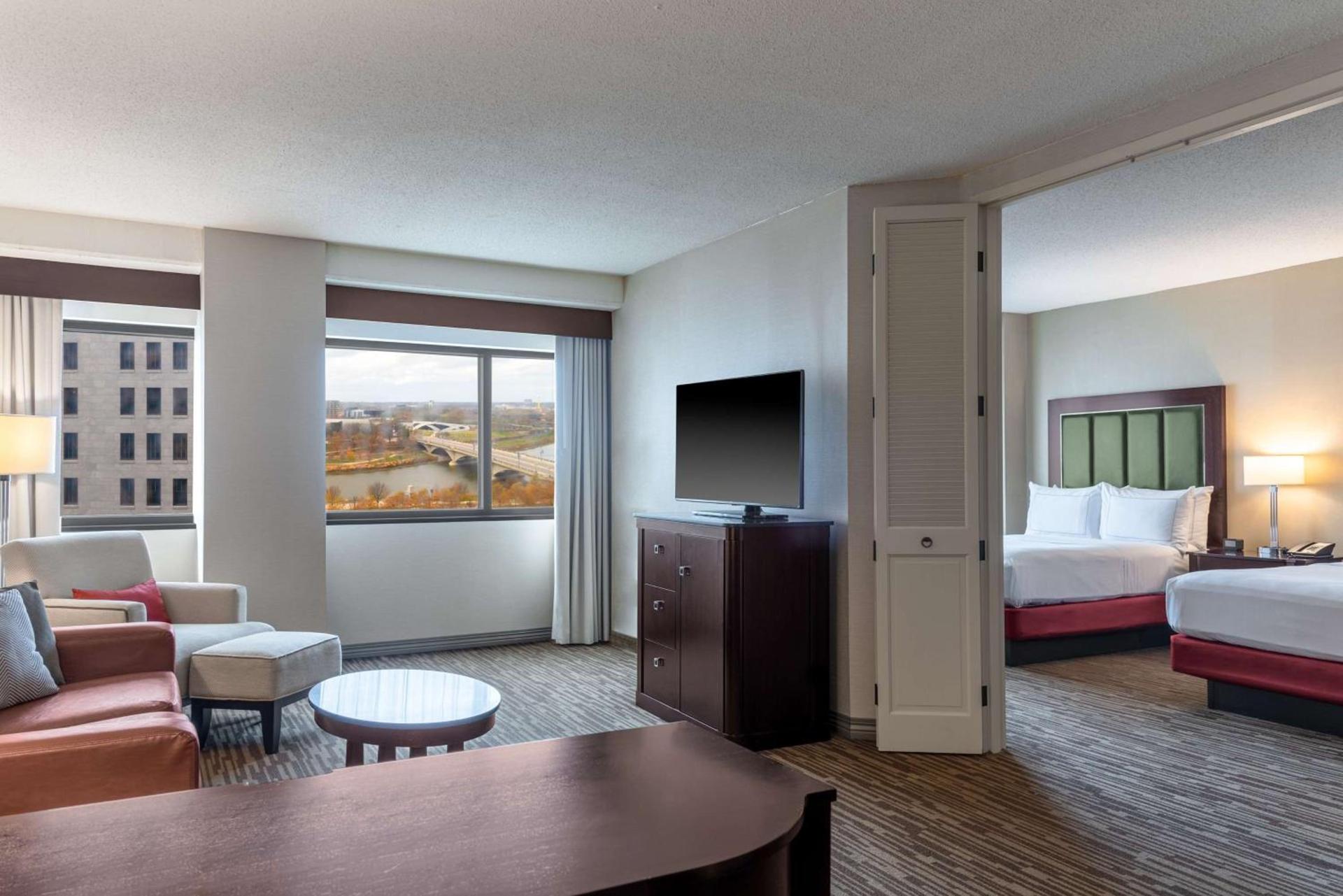 The Capital Suites Hotel photo 37