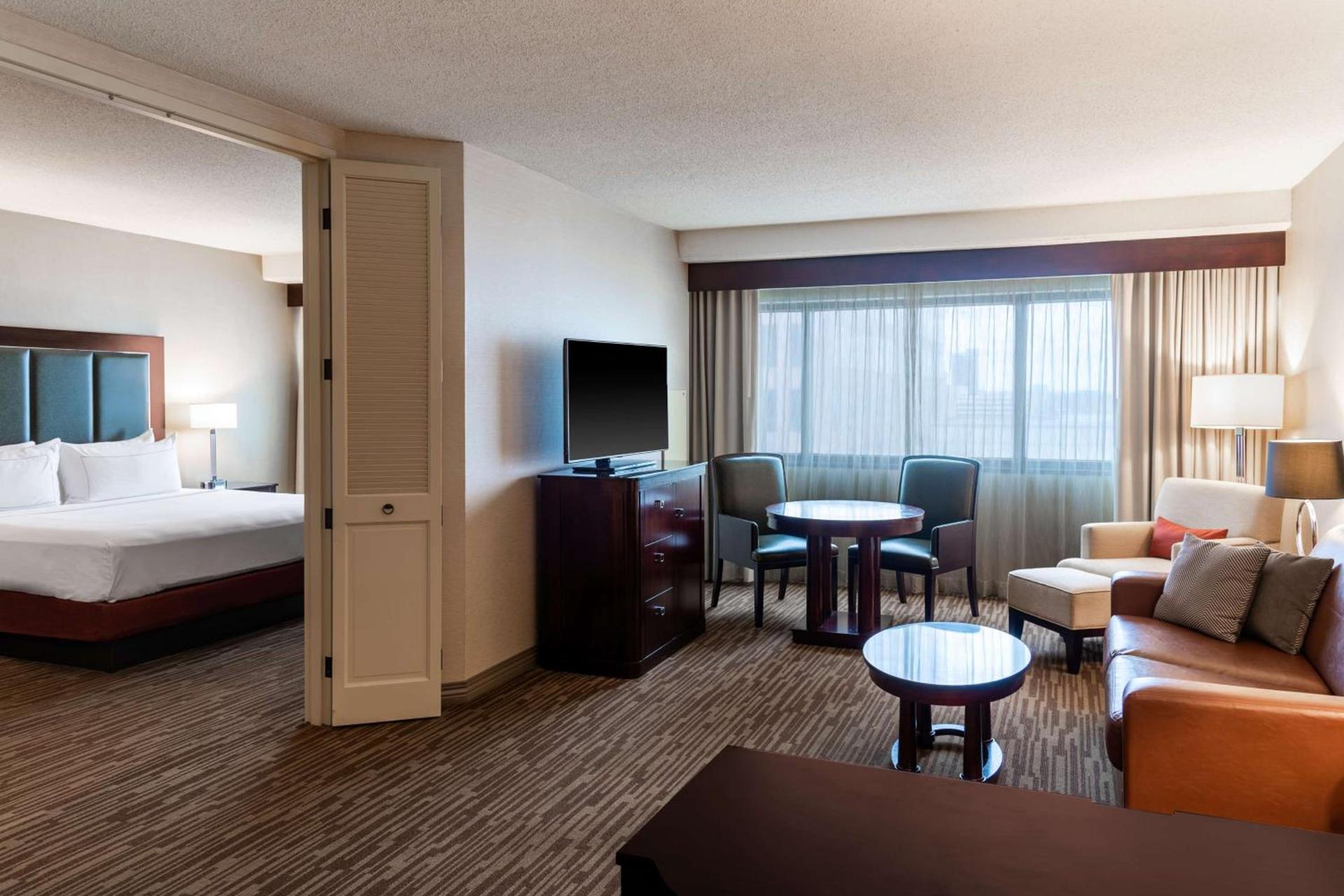 The Capital Suites Hotel photo 38