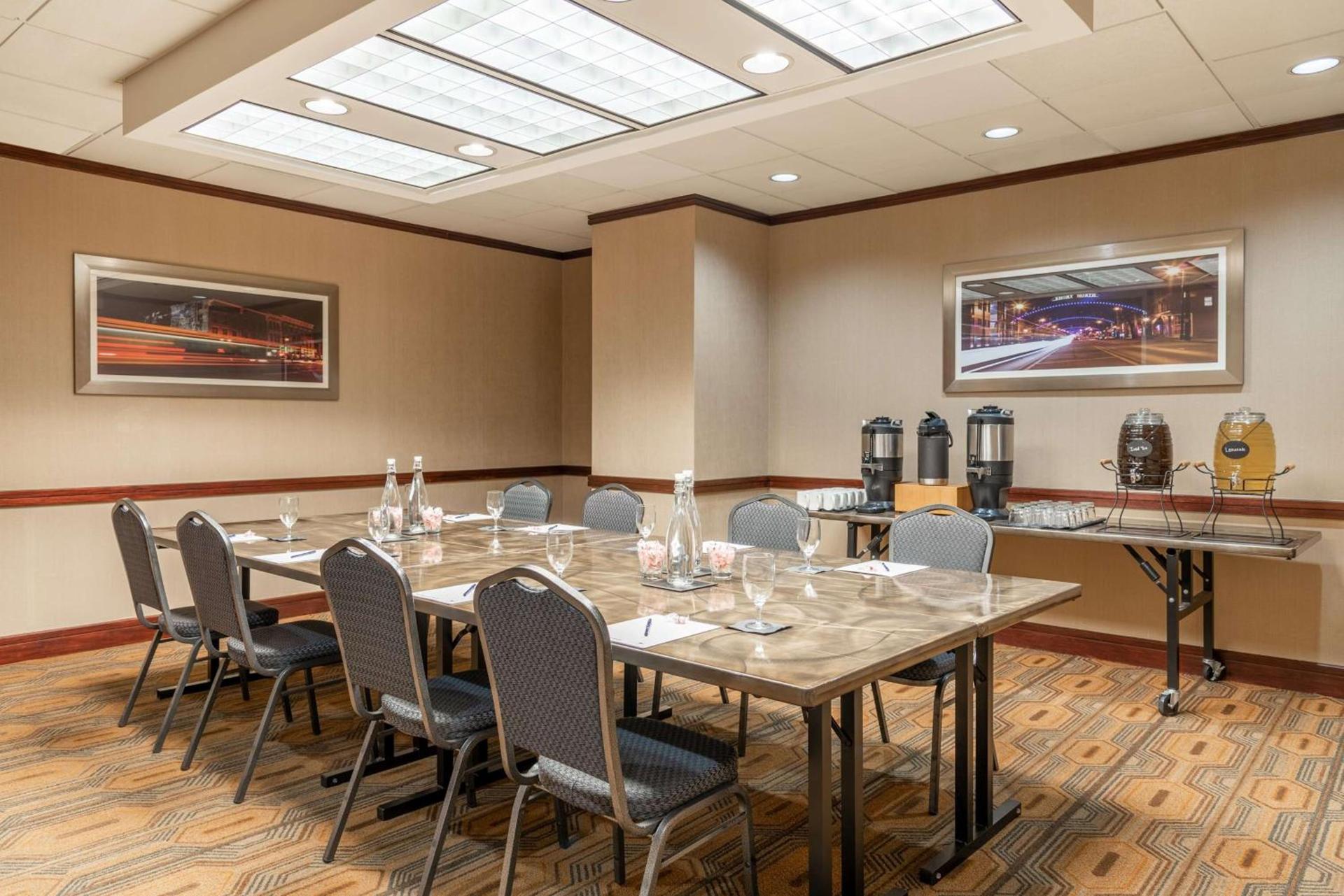 The Capital Suites Hotel photo 48