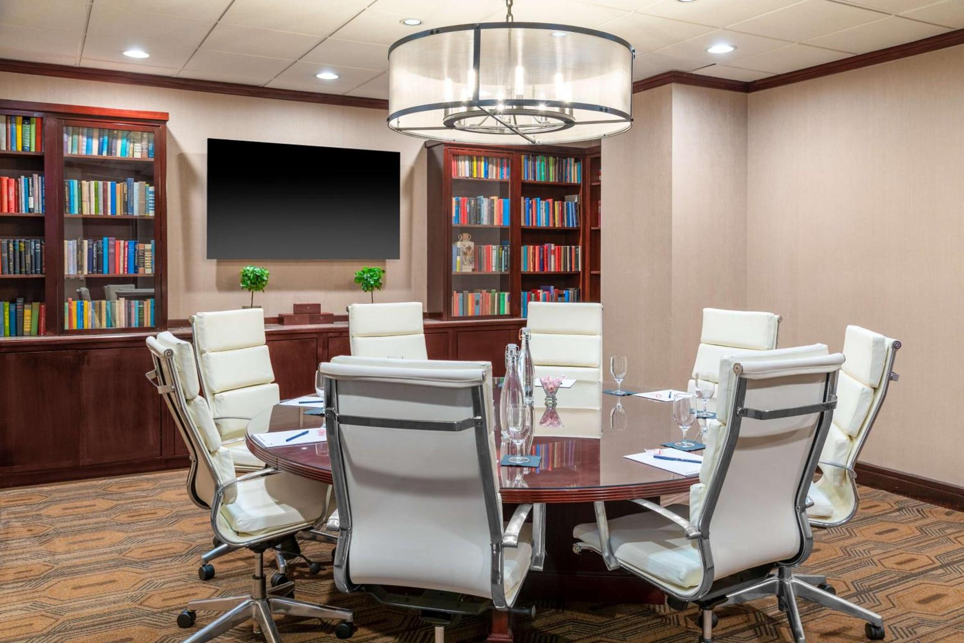 The Capital Suites Hotel photo 49