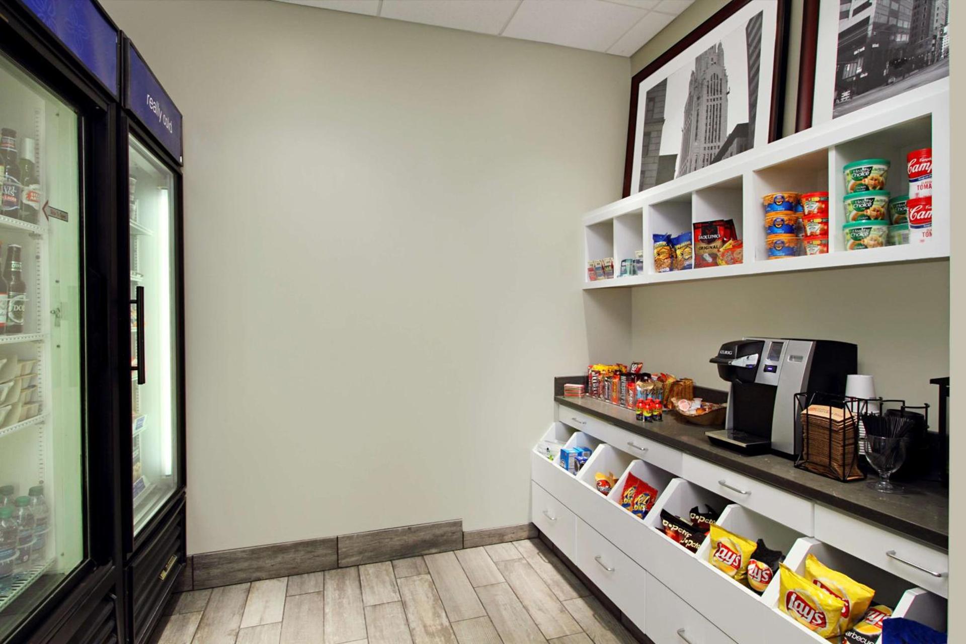 Hilton Garden Inn Columbus-University Area photo 11