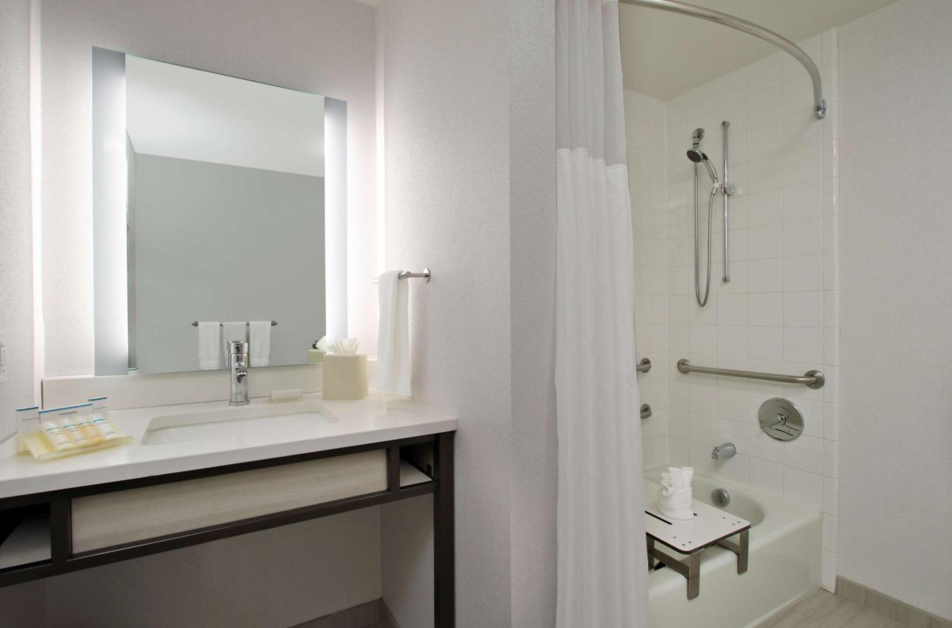 Hilton Garden Inn Columbus-University Area photo 15