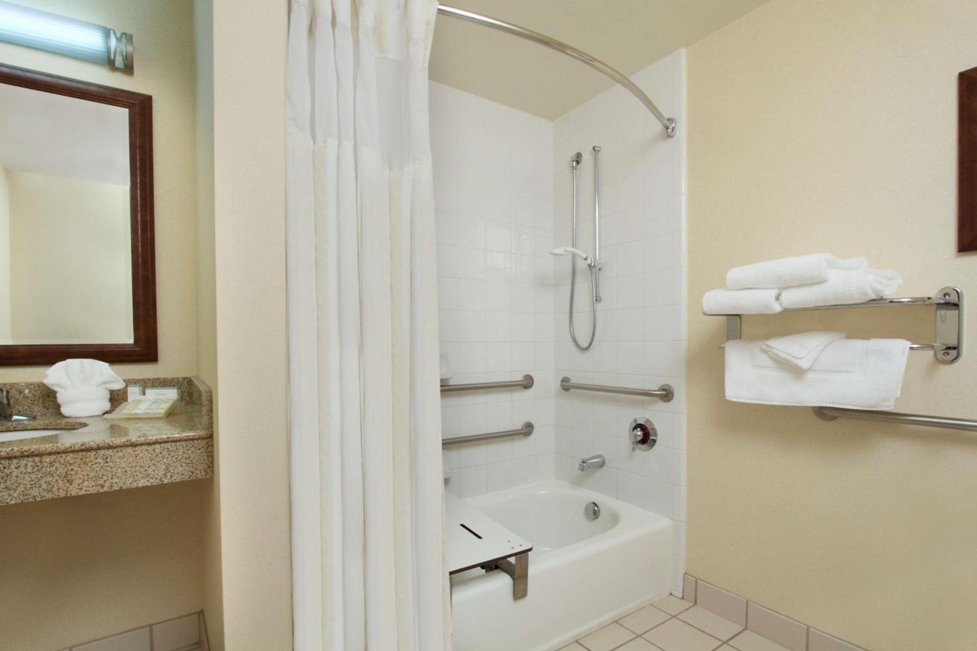 Hilton Garden Inn Columbus-University Area photo 26