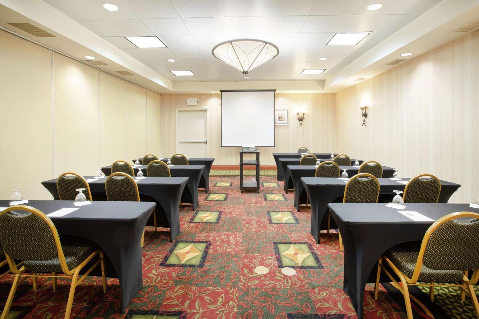 Hilton Garden Inn Casper photo 31