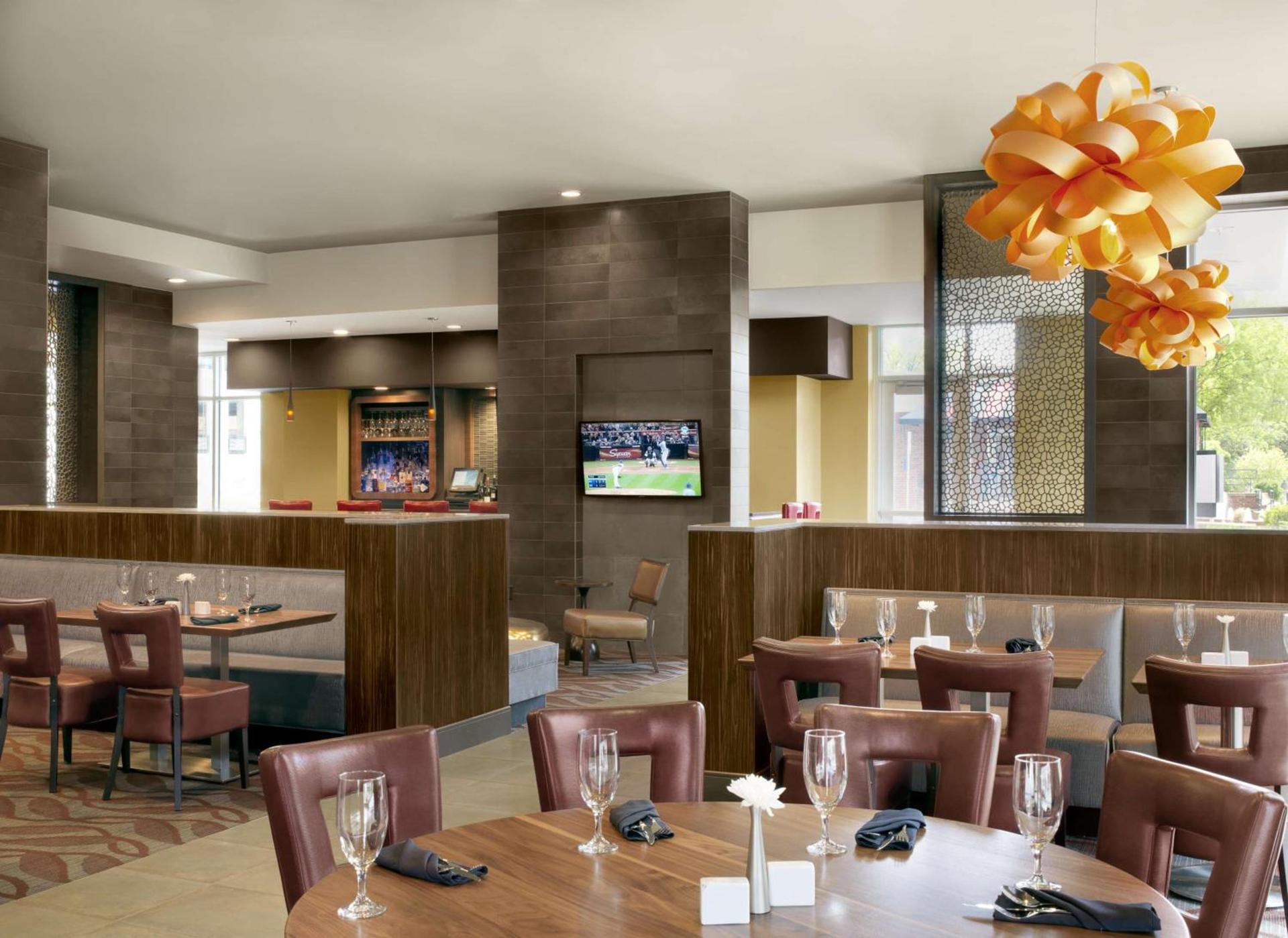 The Broadway Columbia - a DoubleTree by Hilton Hotel photo 9