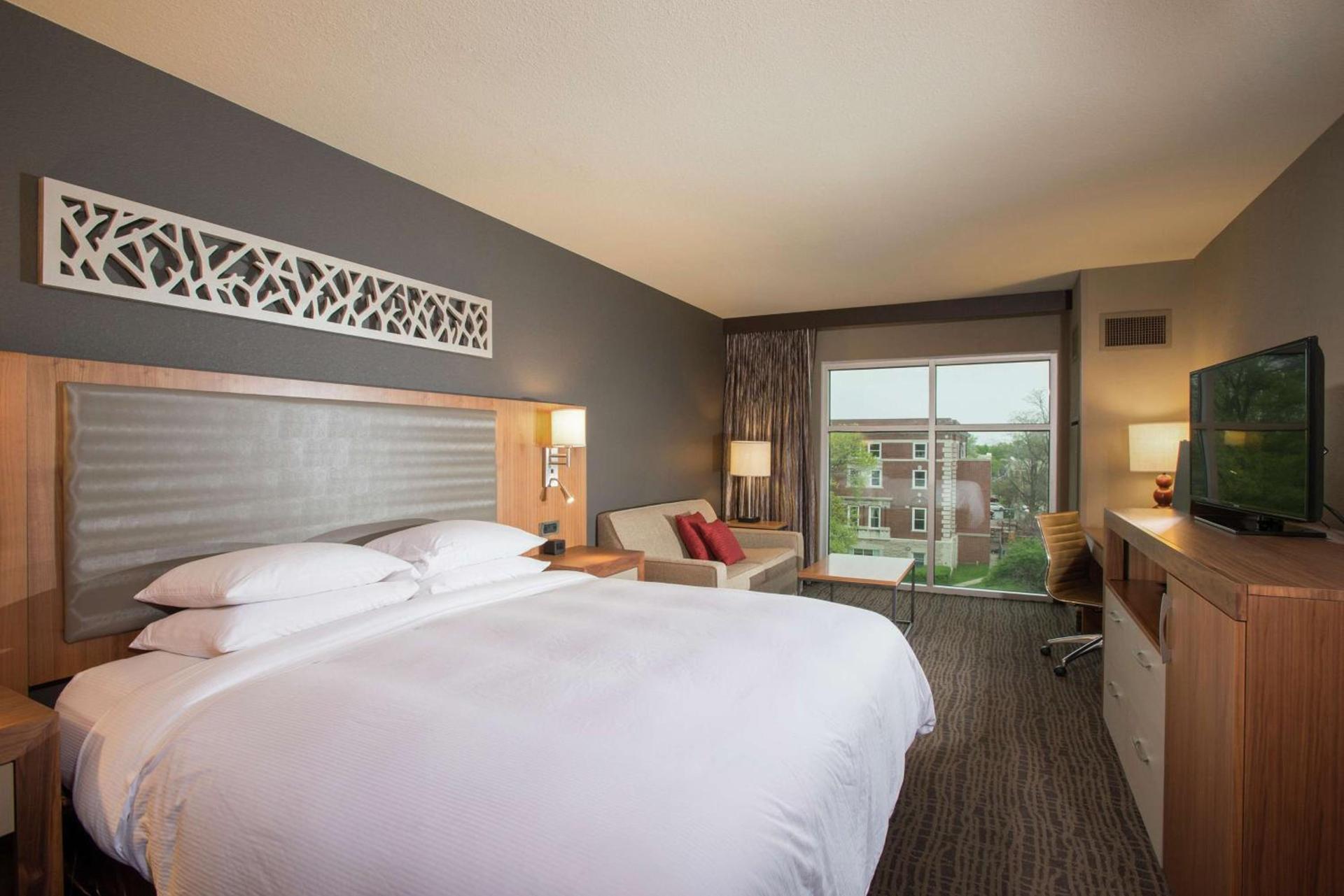 The Broadway Columbia - a DoubleTree by Hilton Hotel photo 14