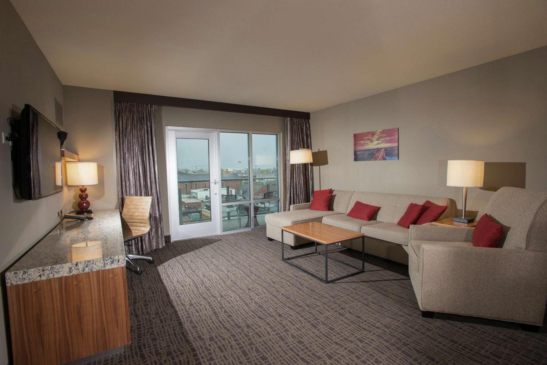 The Broadway Columbia - a DoubleTree by Hilton Hotel photo 17
