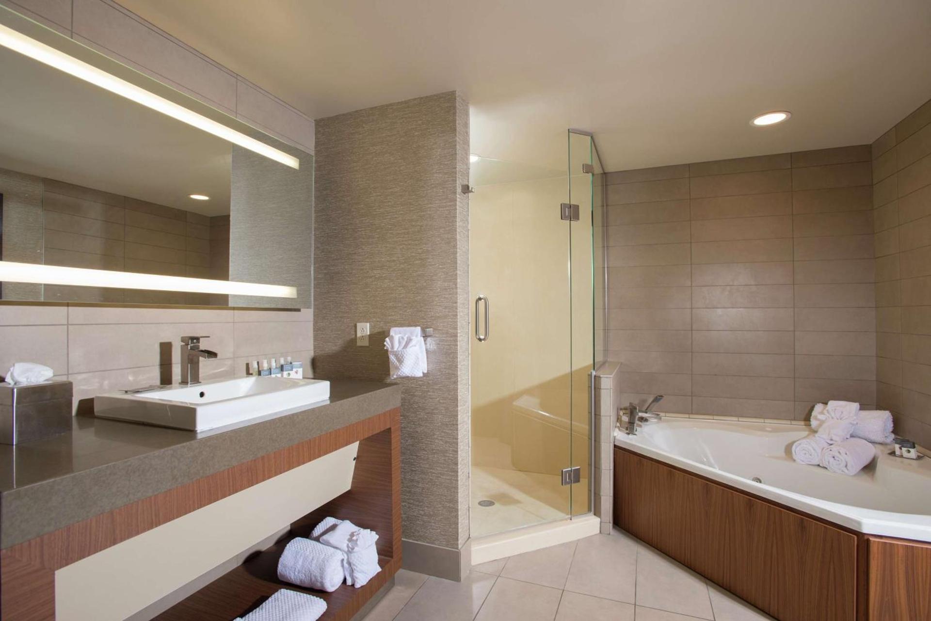 The Broadway Columbia - a DoubleTree by Hilton Hotel photo 18