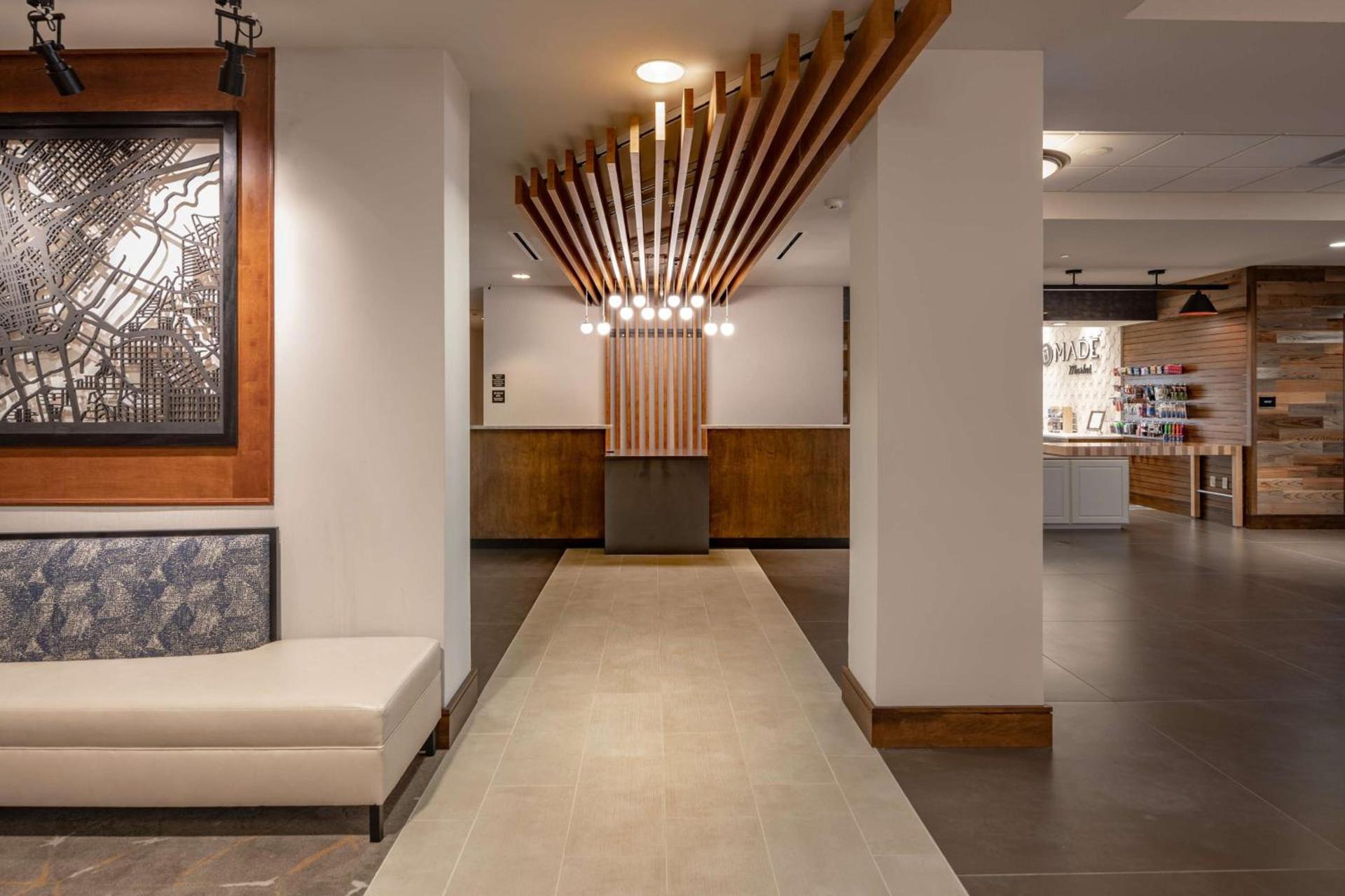 DoubleTree by Hilton Dallas-Farmers Branch photo 4