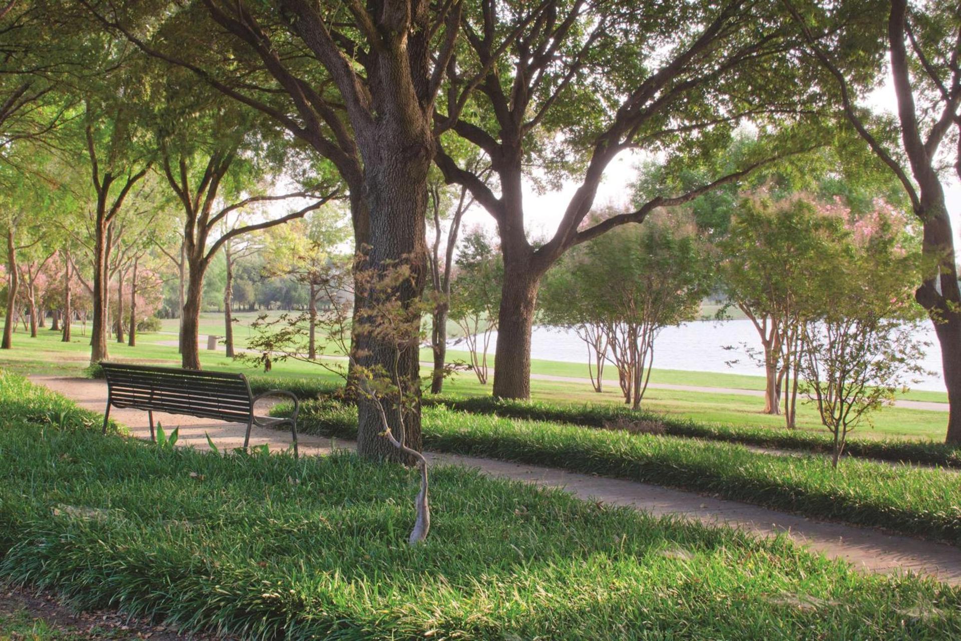 DoubleTree by Hilton Dallas-Farmers Branch photo 2
