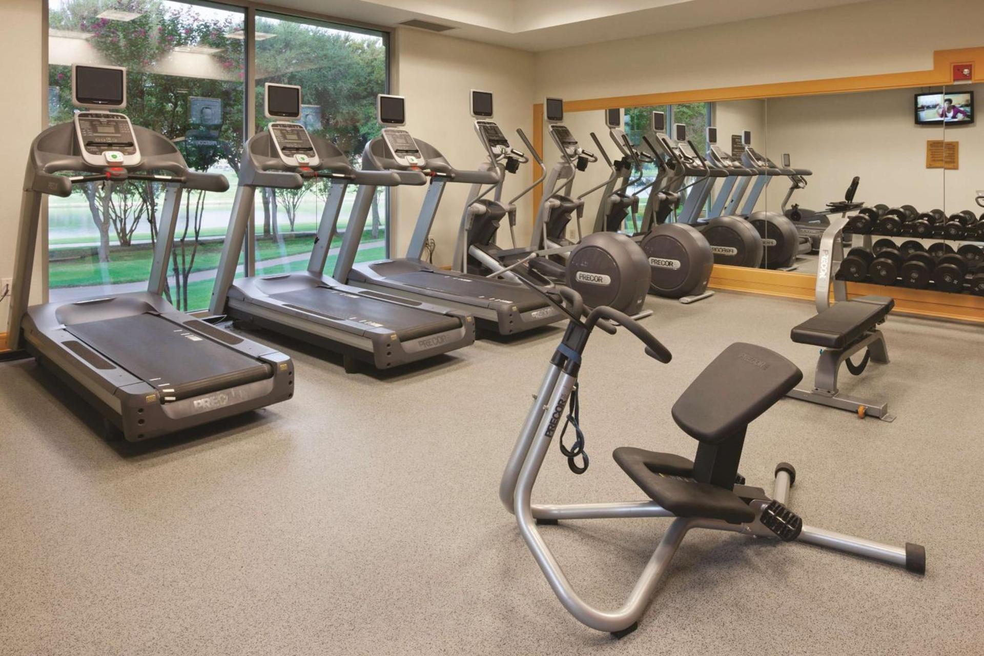 DoubleTree by Hilton Dallas-Farmers Branch photo 20