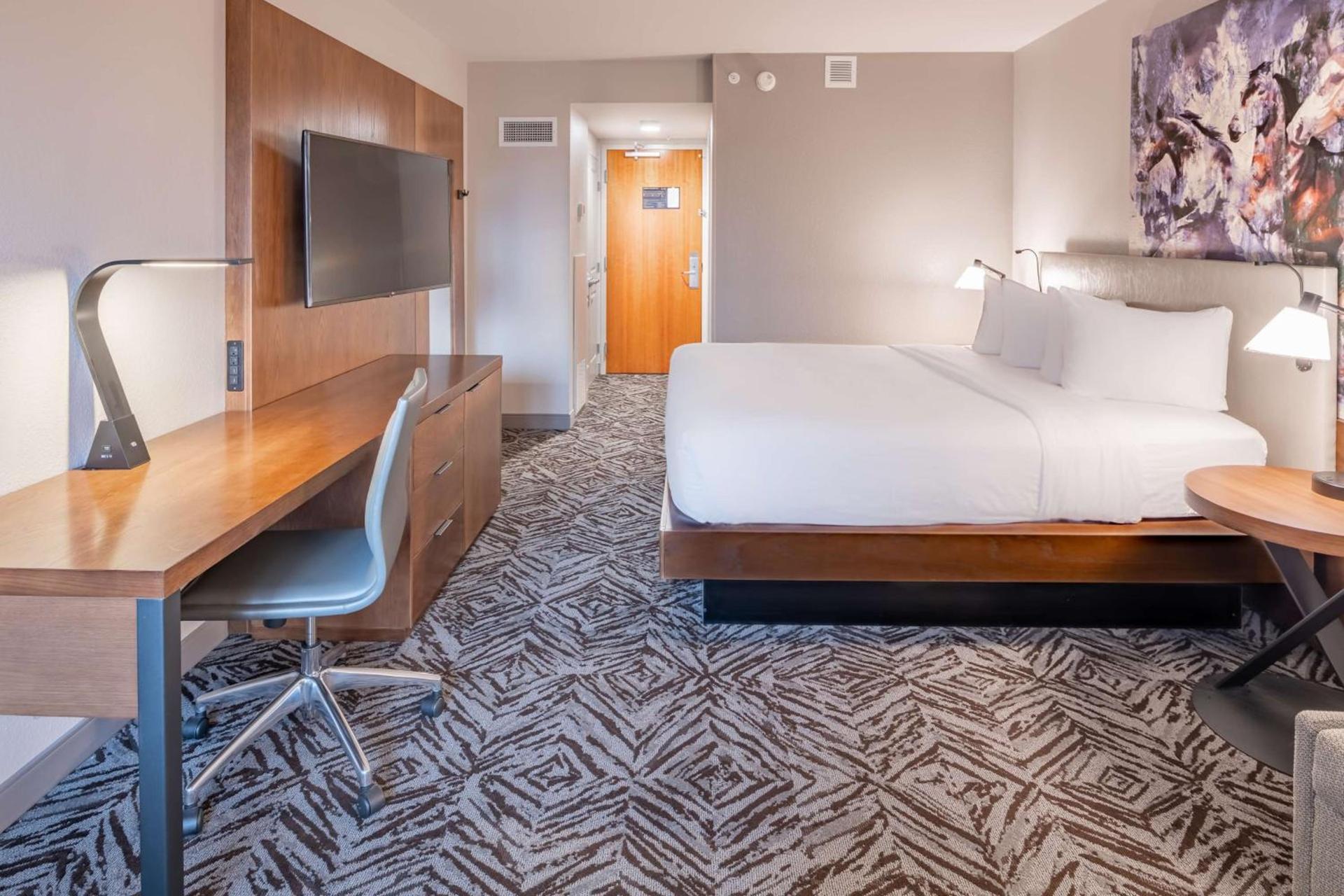 DoubleTree by Hilton Dallas-Farmers Branch photo 23