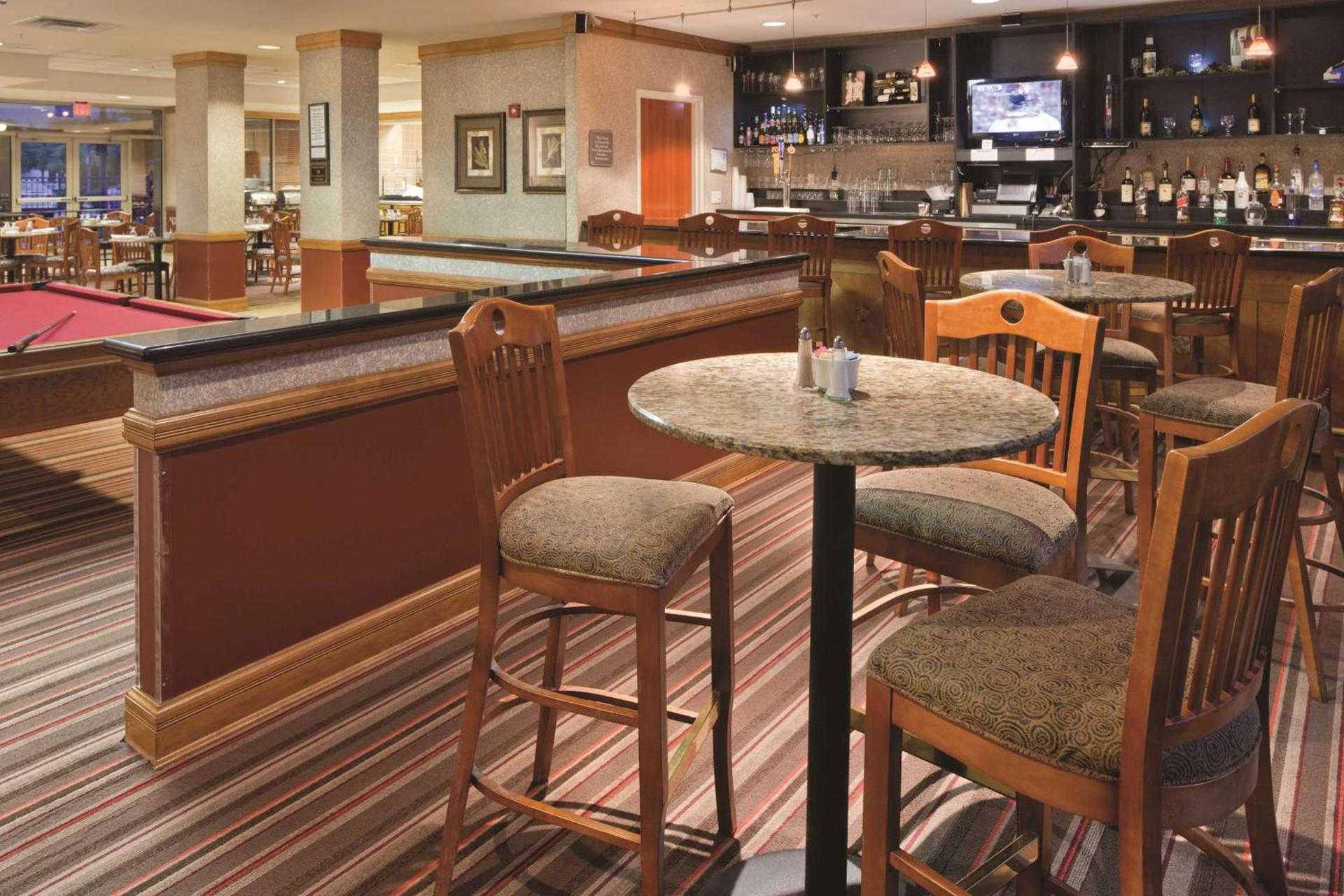 DoubleTree by Hilton Dallas-Farmers Branch photo 29