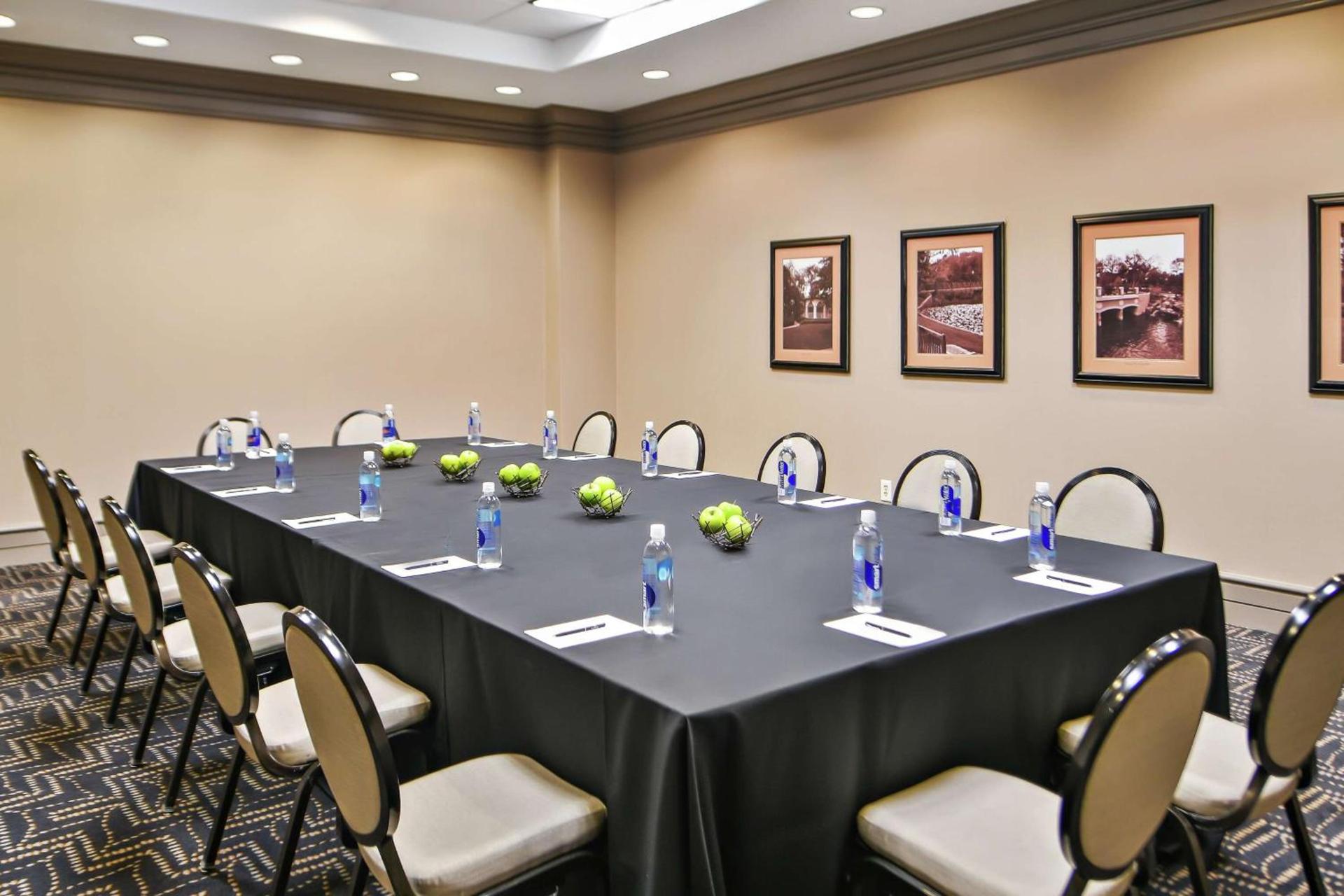 Hilton Dallas-Park Cities photo 56