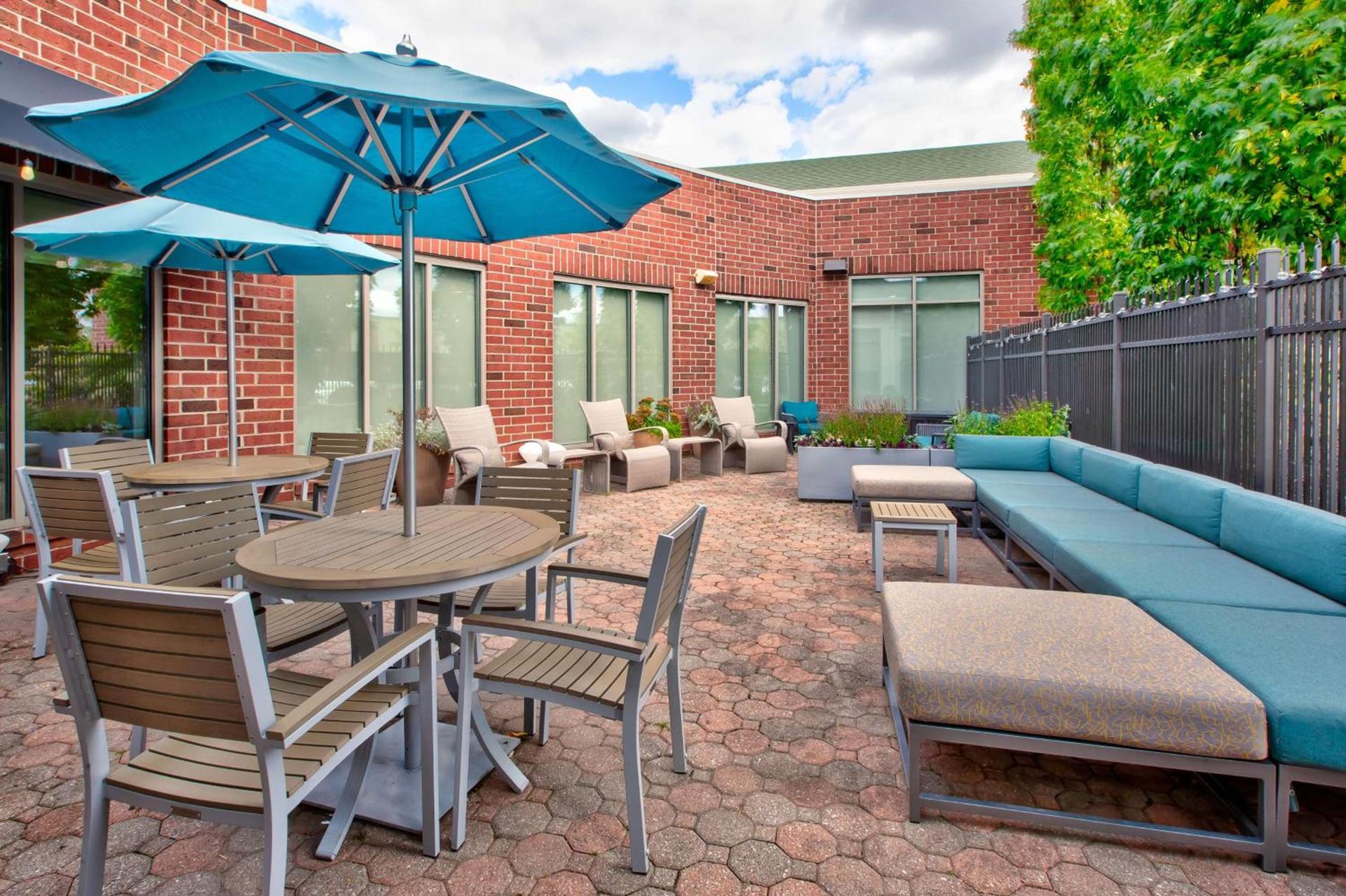 Hilton Garden Inn Dayton/ Beavercreek photo 5