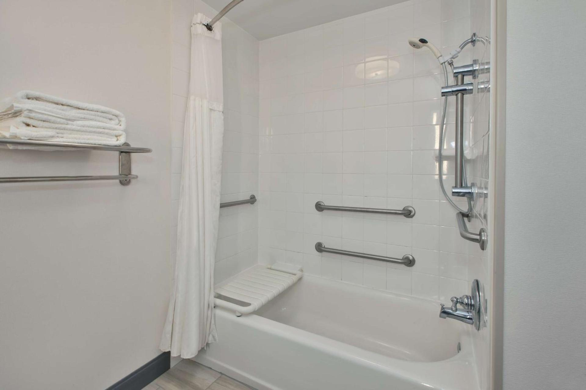 Hilton Garden Inn Dayton/ Beavercreek photo 16