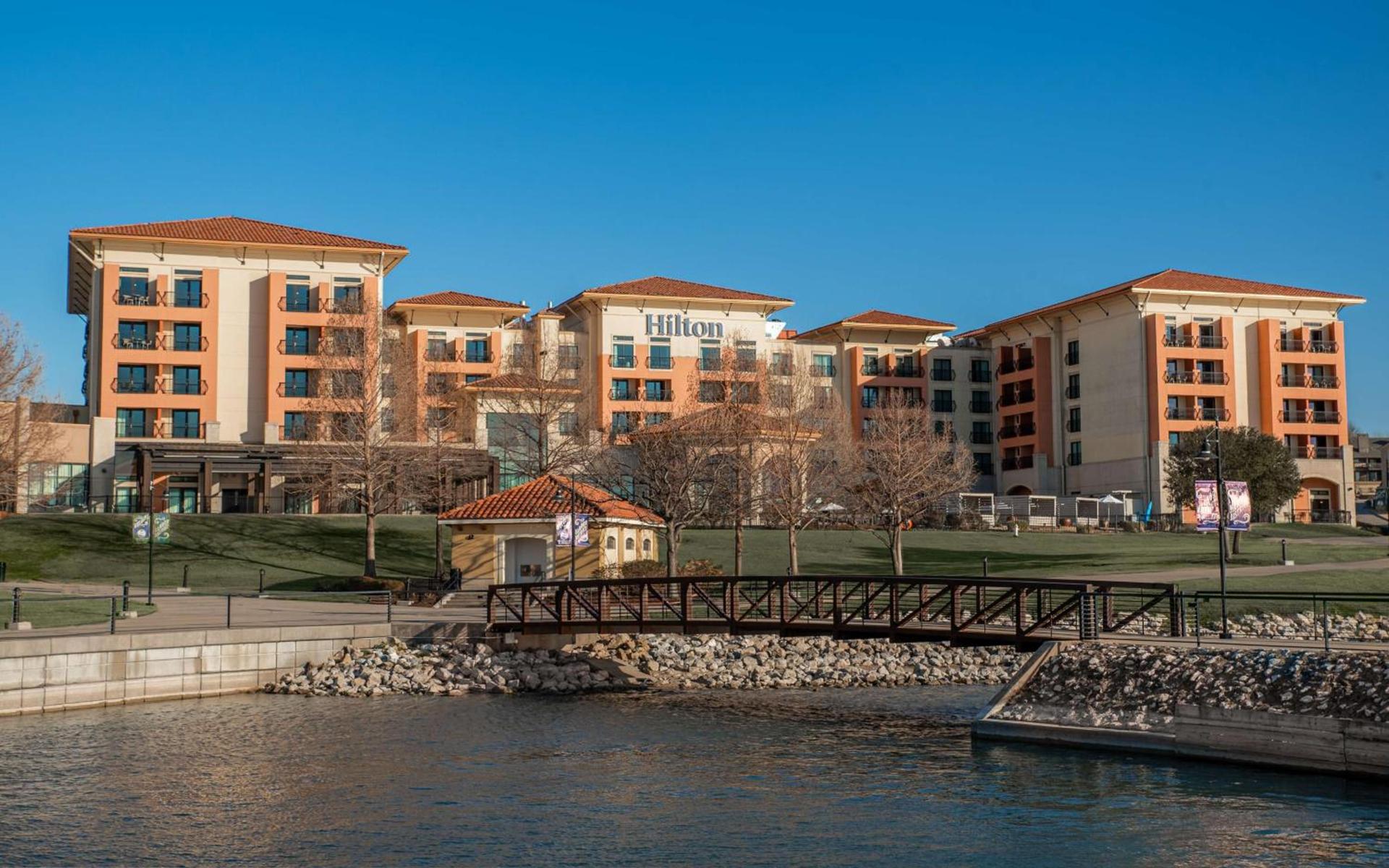 Hilton Dallas/Rockwall Lakefront Hotel photo 2