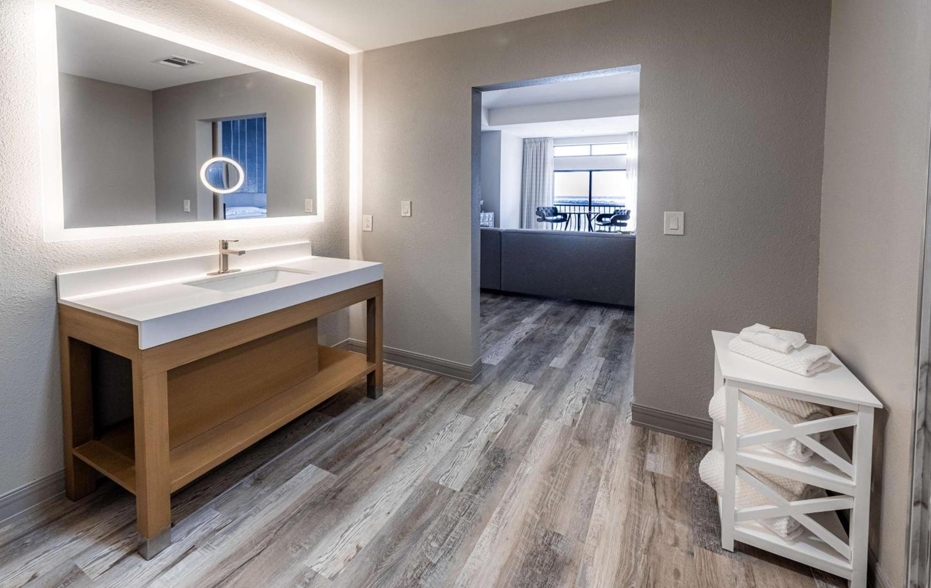 Hilton Dallas/Rockwall Lakefront Hotel photo 28
