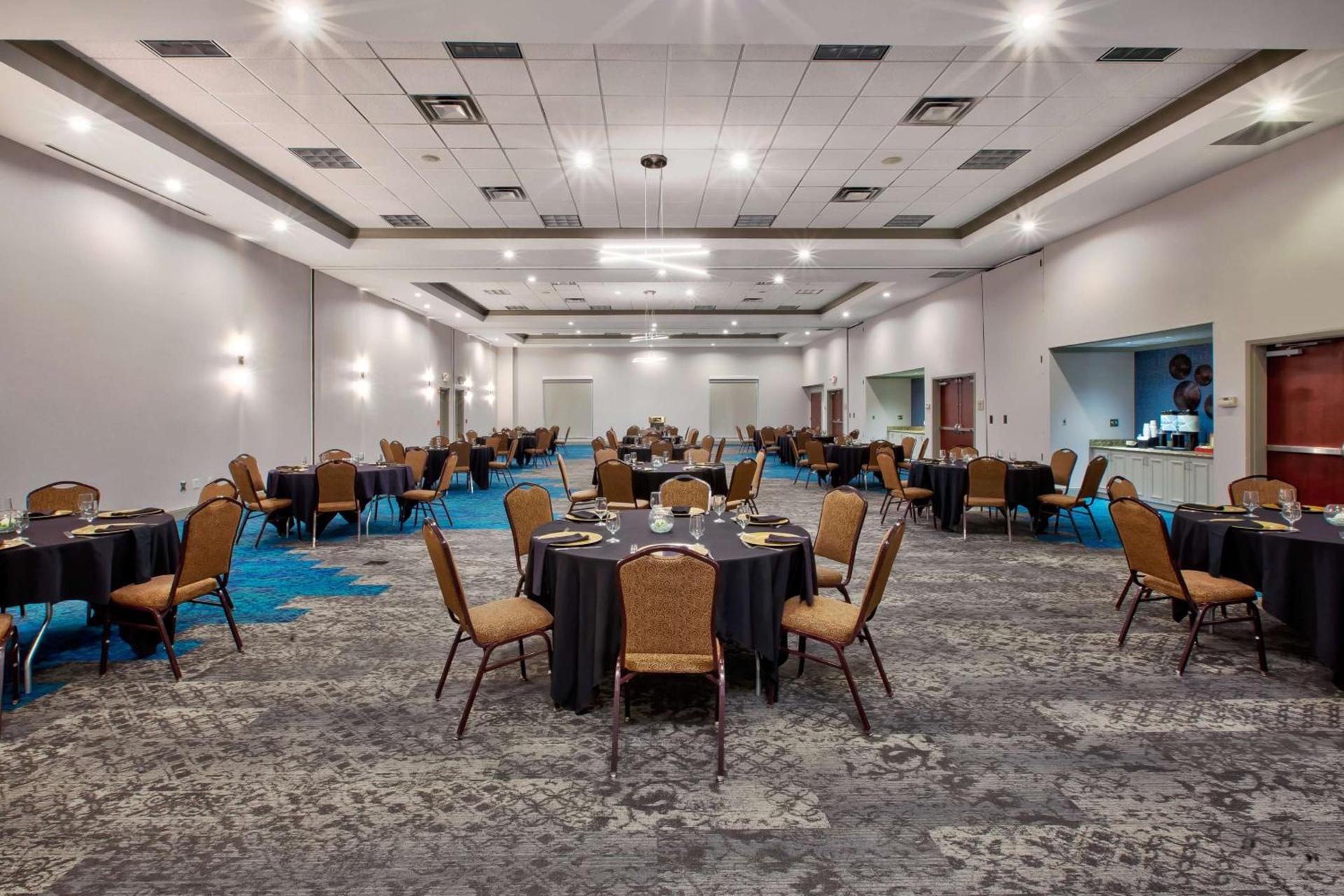 Hilton Garden Inn Dayton/ Beavercreek photo 36