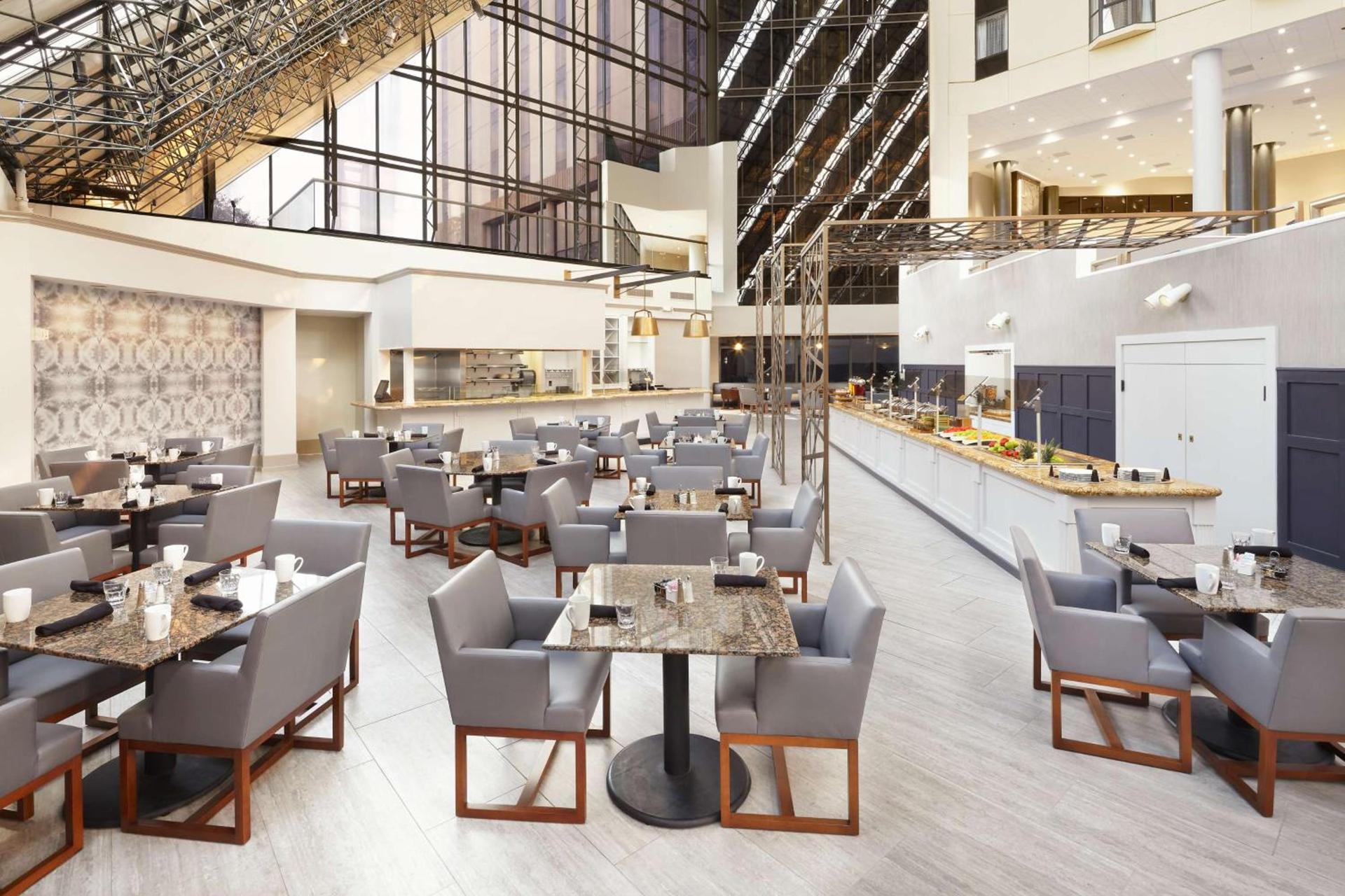 DoubleTree by Hilton Dallas Near the Galleria photo 4