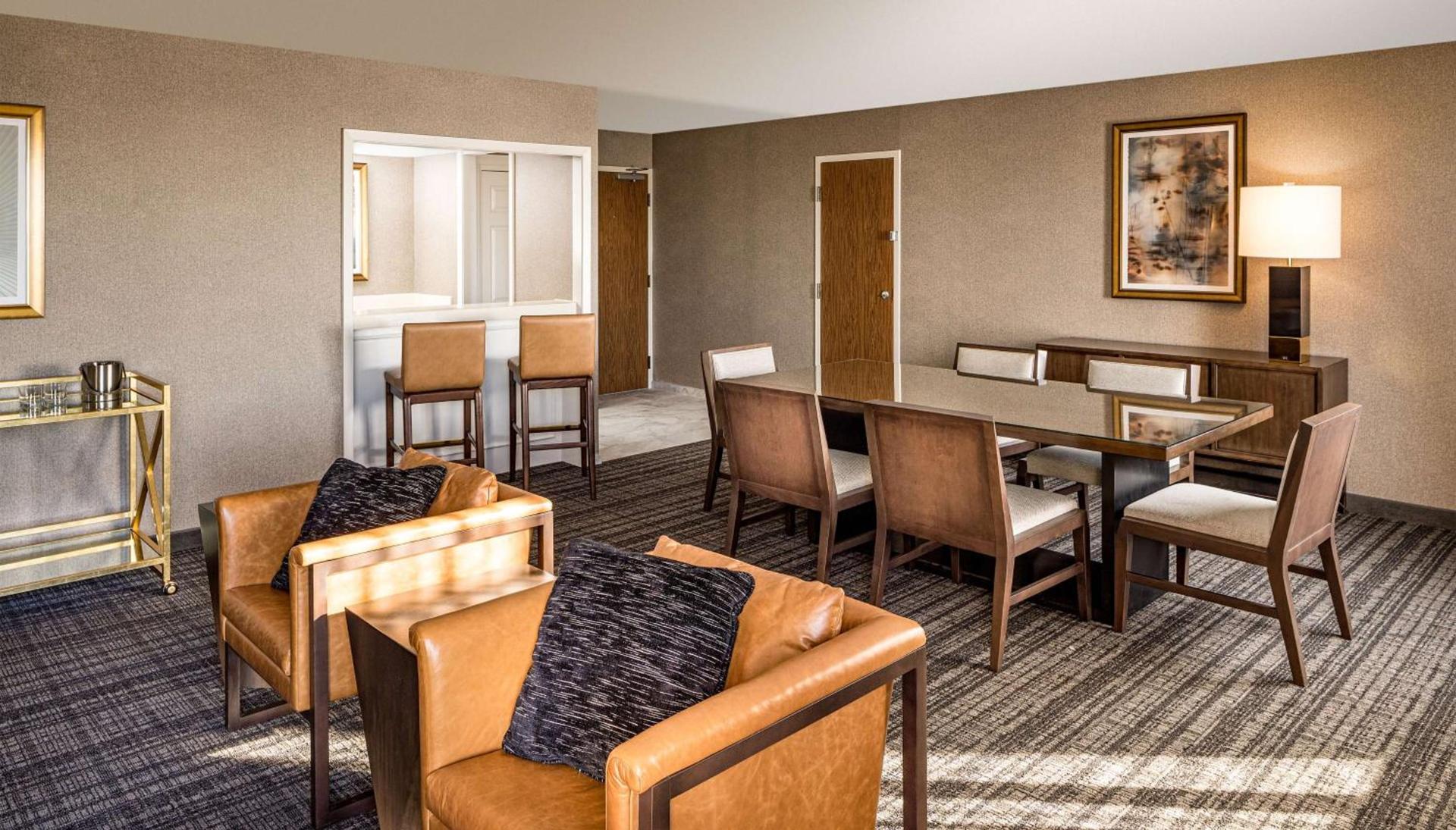 DoubleTree by Hilton Dallas Near the Galleria photo 7
