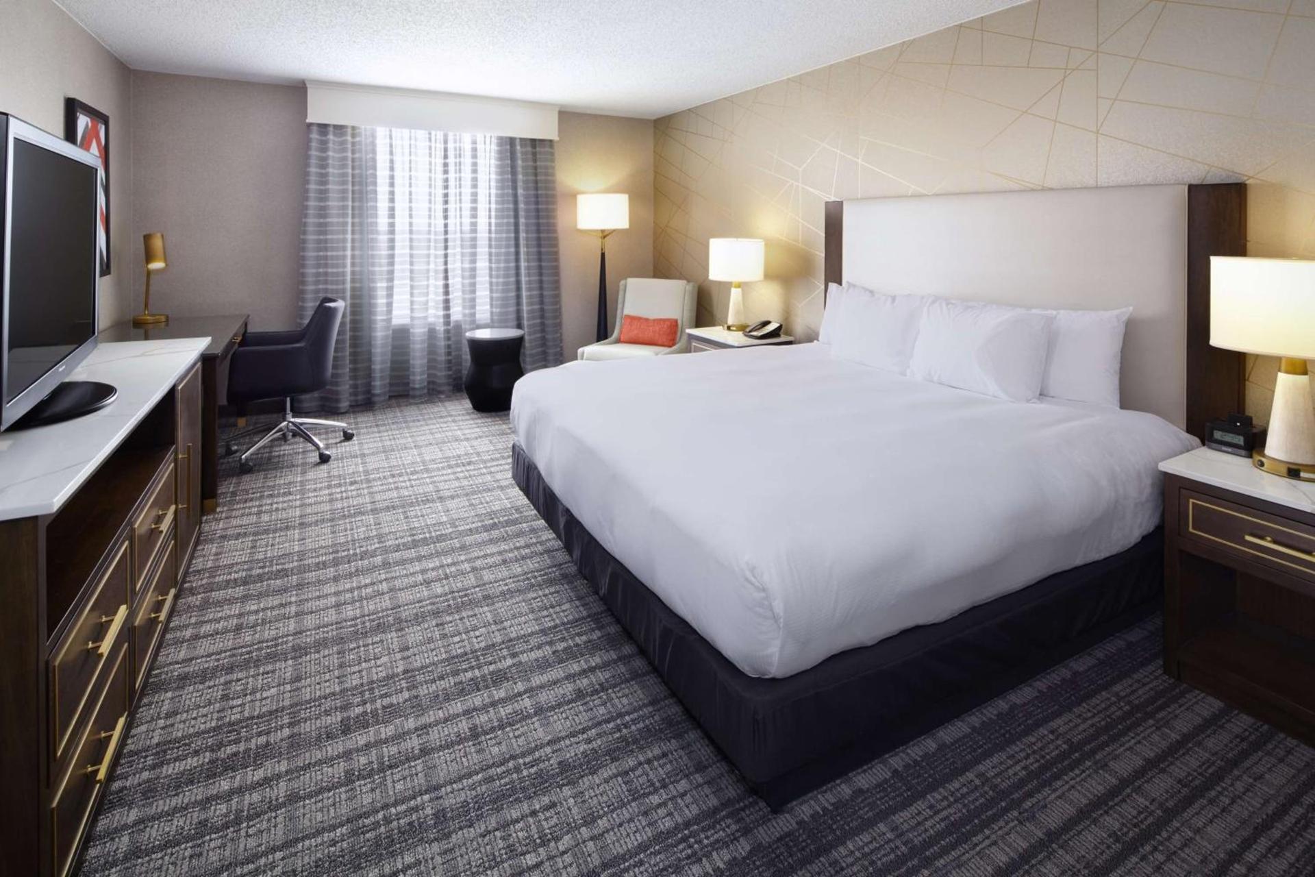 DoubleTree by Hilton Dallas Near the Galleria photo 28
