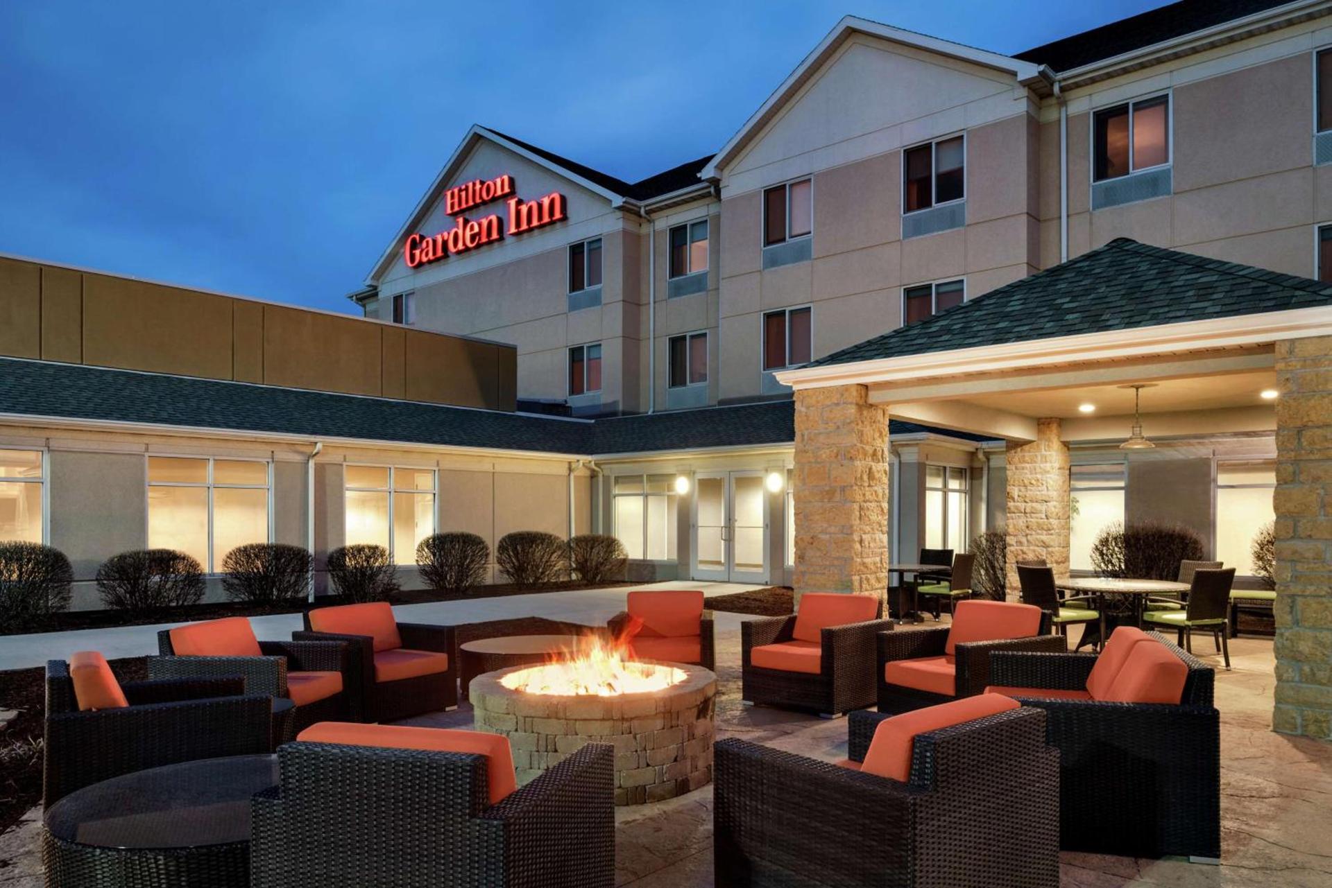 Hilton Garden Inn Dubuque Downtown photo 2