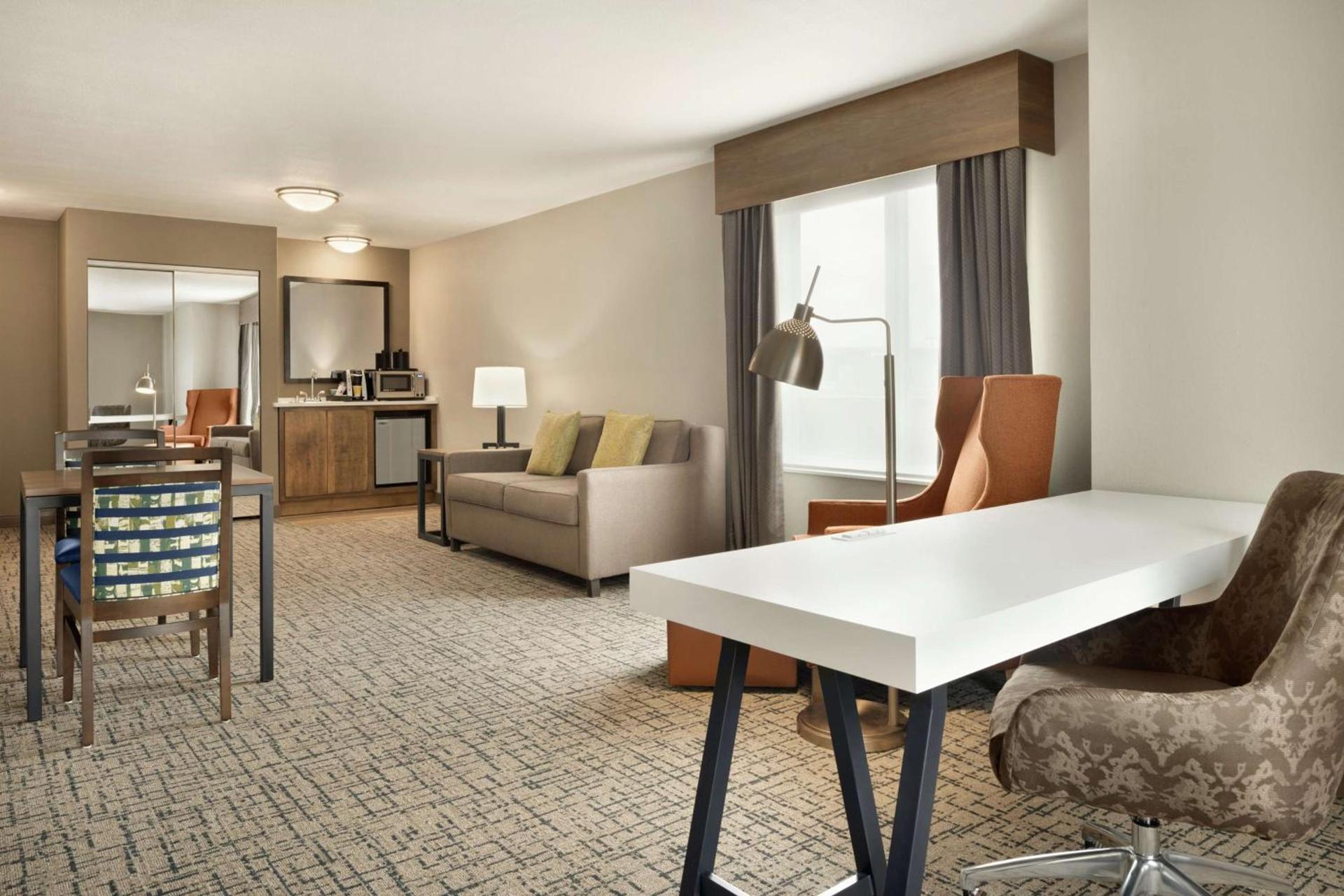 Hilton Garden Inn Dubuque Downtown photo 16