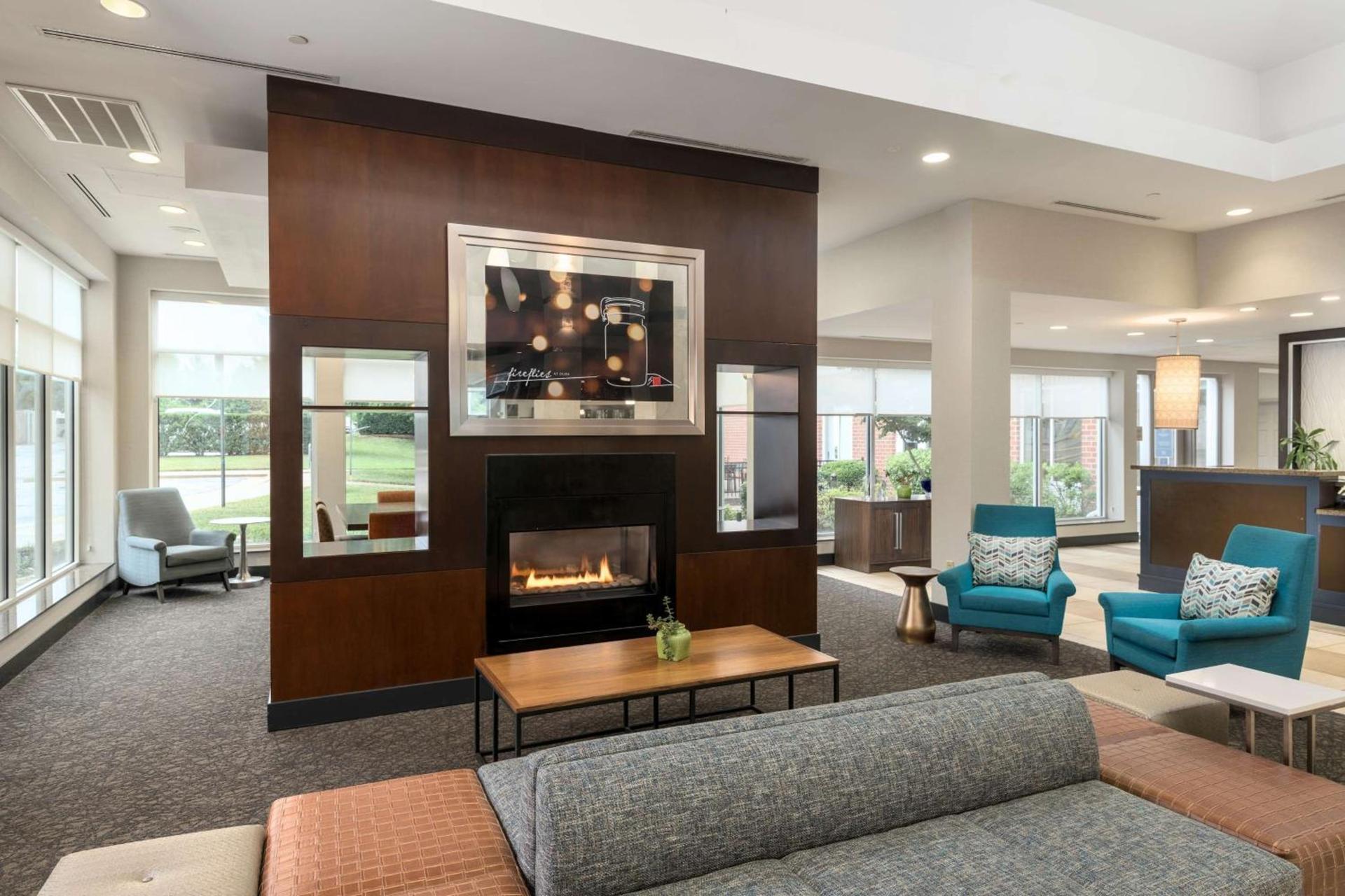 Hilton Garden Inn Silver Spring White Oak photo 7