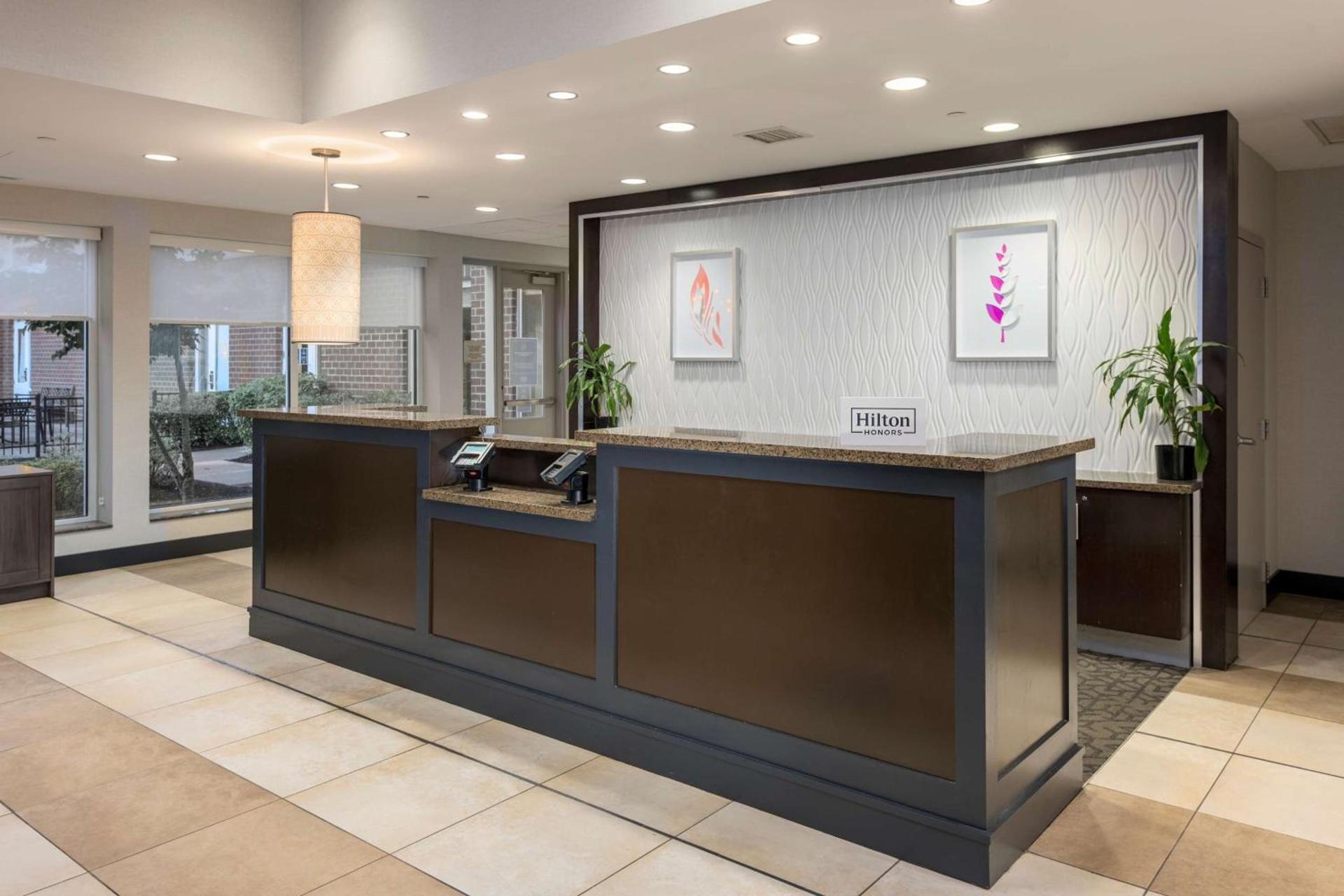Hilton Garden Inn Silver Spring White Oak photo 9