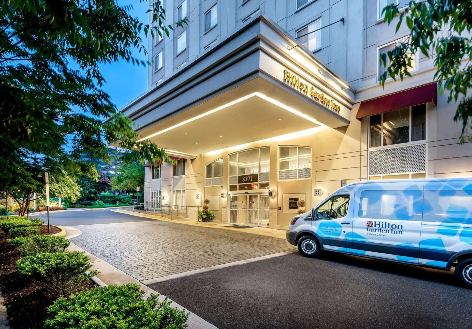 Hilton Garden Inn Tysons Corner photo 2