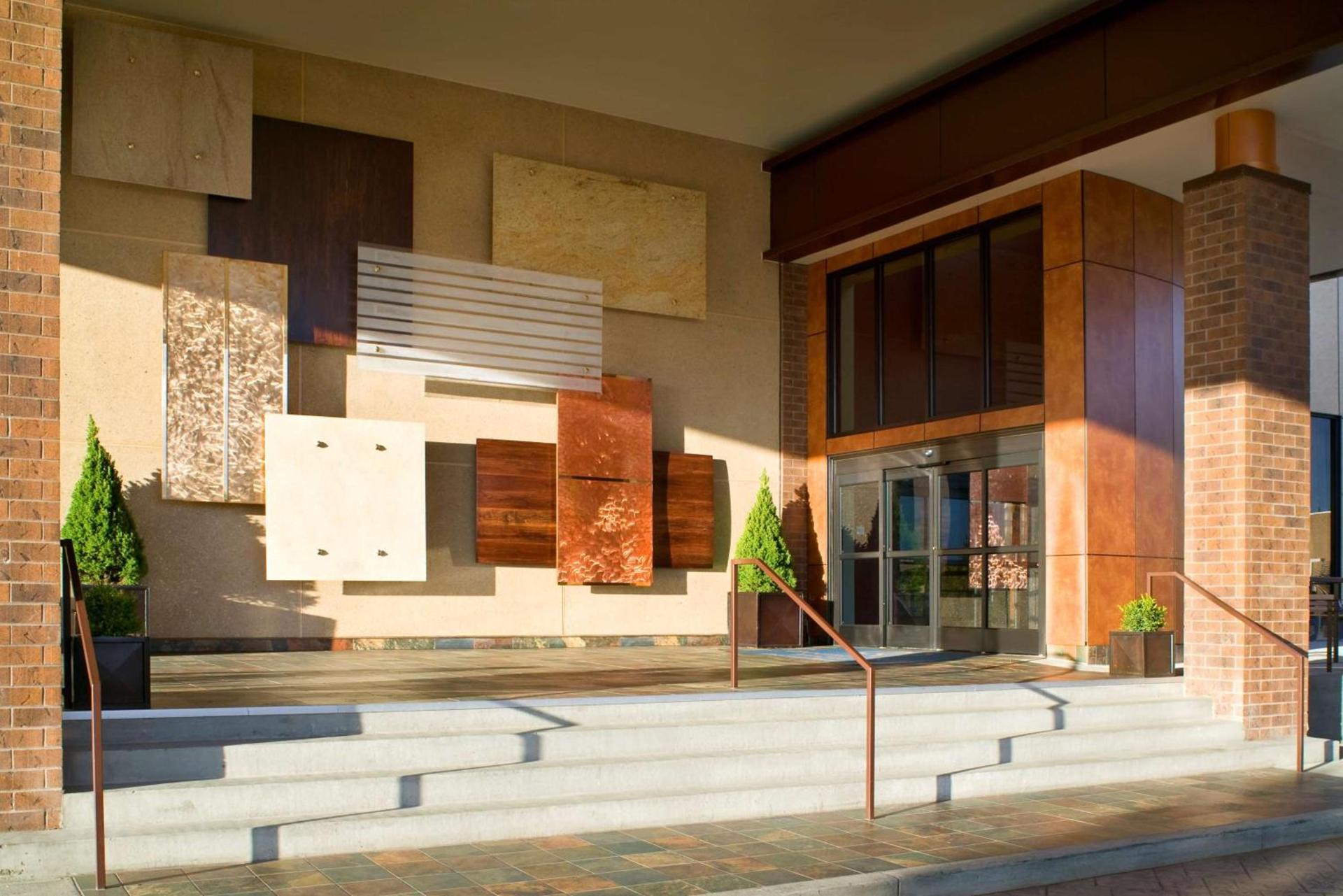 DoubleTree by Hilton Denver Tech photo 2