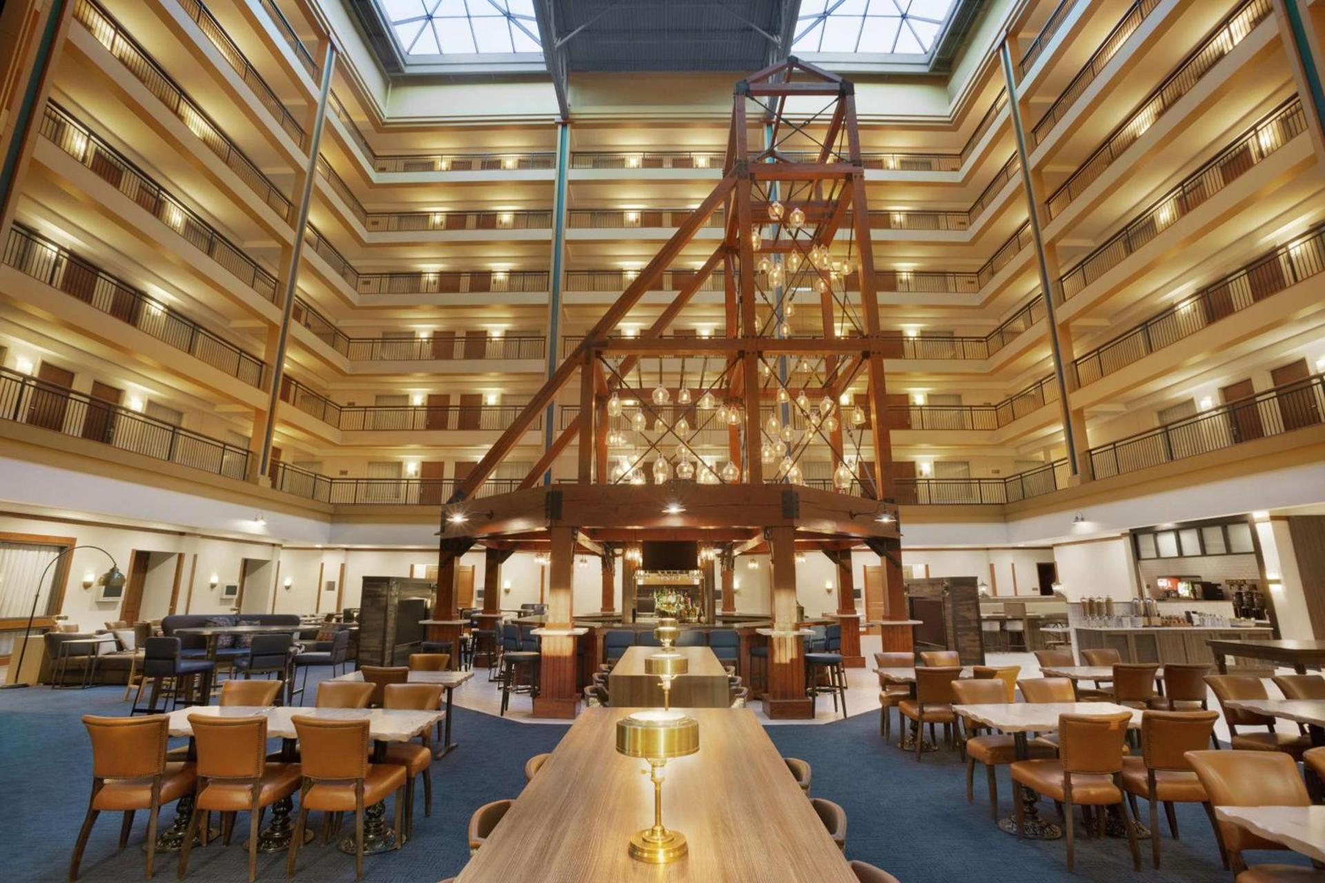 Embassy Suites by Hilton Denver International Airport photo 12