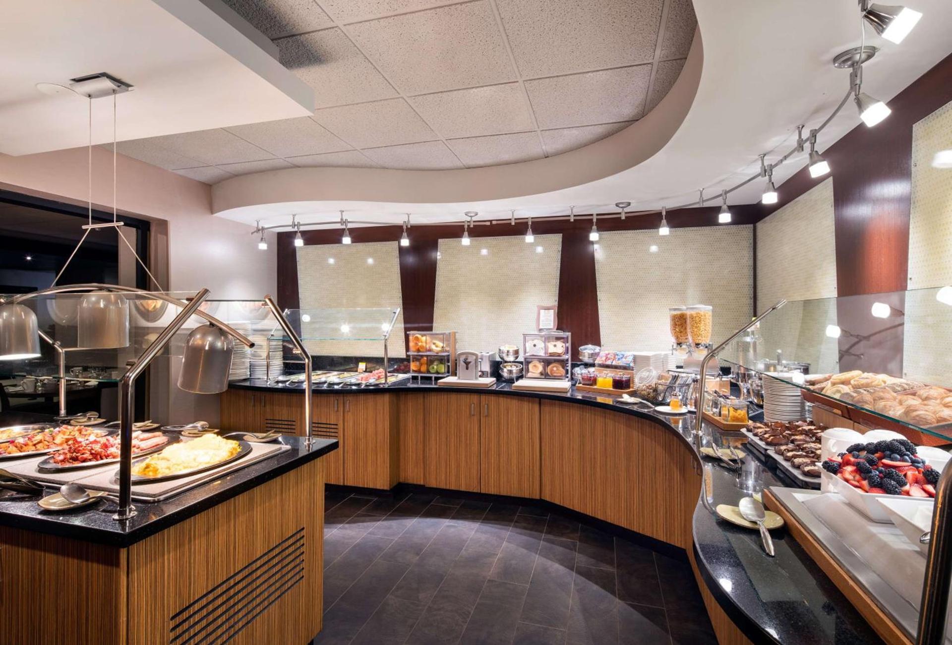 DoubleTree by Hilton Denver Tech photo 12