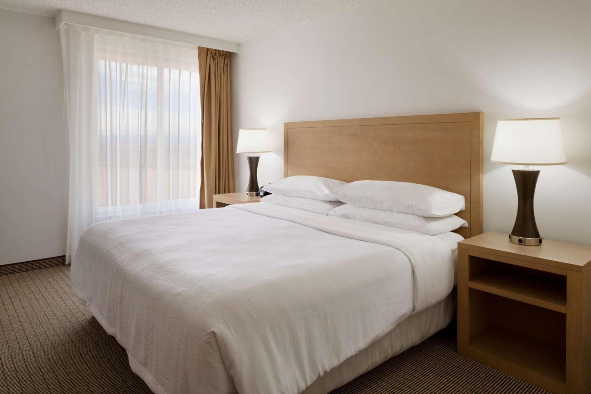 Embassy Suites by Hilton Denver International Airport photo 44